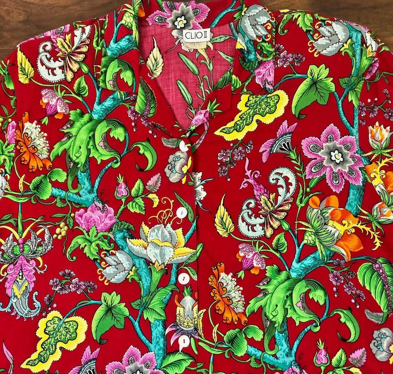 Curvy 2x Vintage 80s Bright and Bold Floral Button Up by Clio II - Image 3