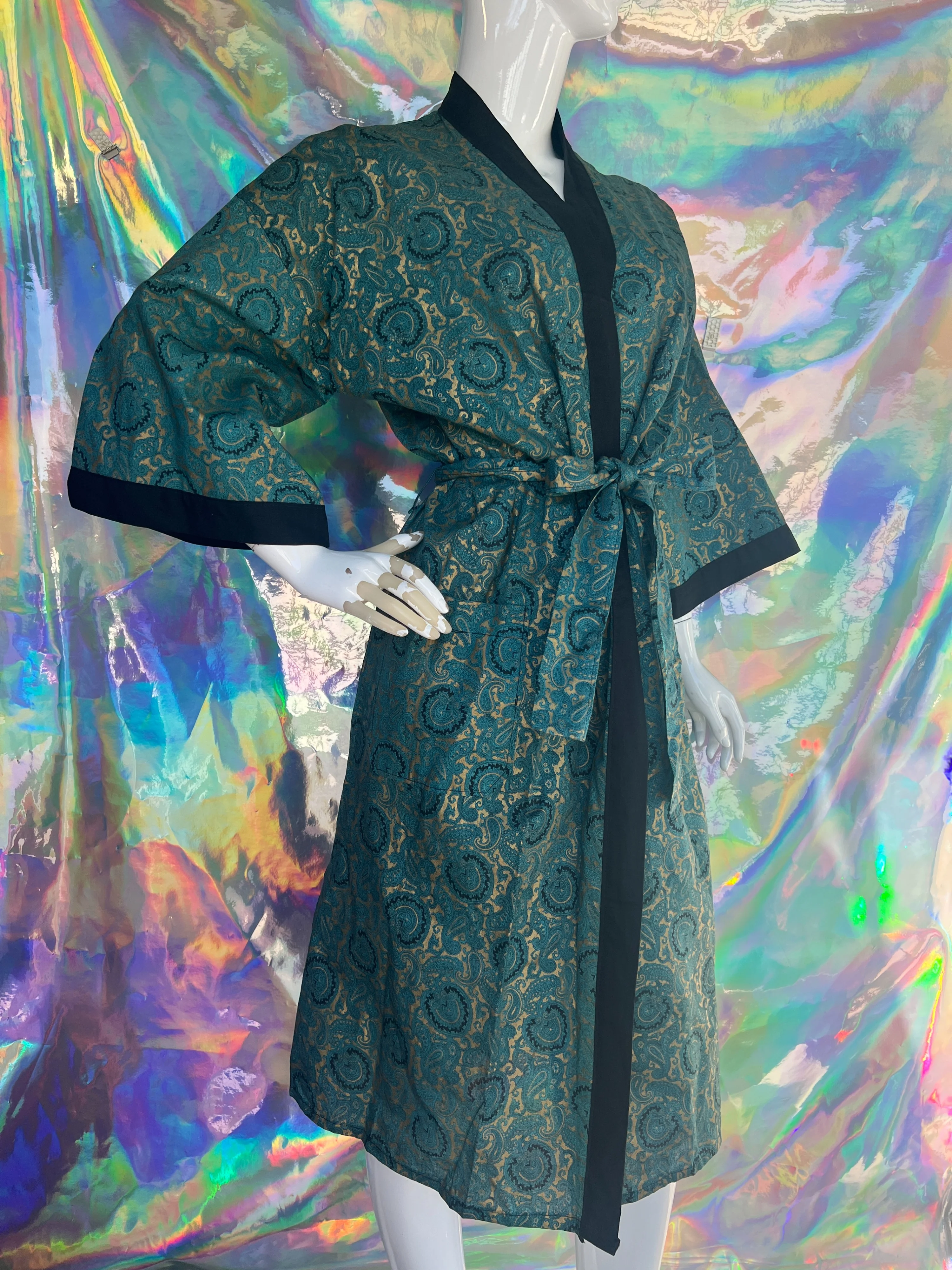 Deadstock Teal and Gold Paisley Robe - Image 12