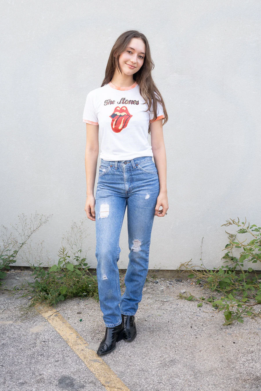 Distressed Levi’s Medium Wash Jeans by Levi’s - Image 4