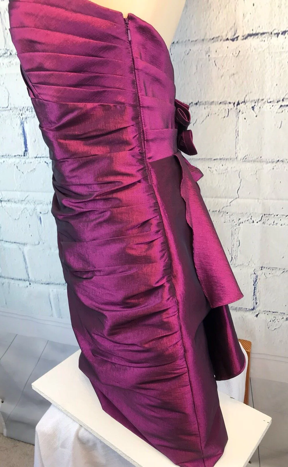 Dress Magenta Size 6 Party Evening Prom Beautiful Bow Detail by Phoebe Couture - Image 6