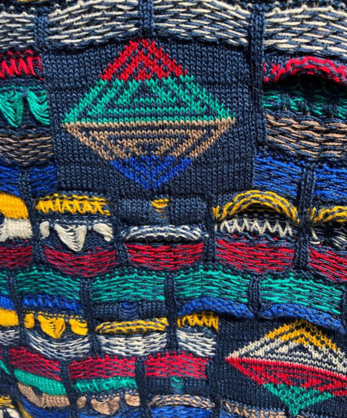 Early 80s Coogi Unisex Sweater by Cuggi - Image 4