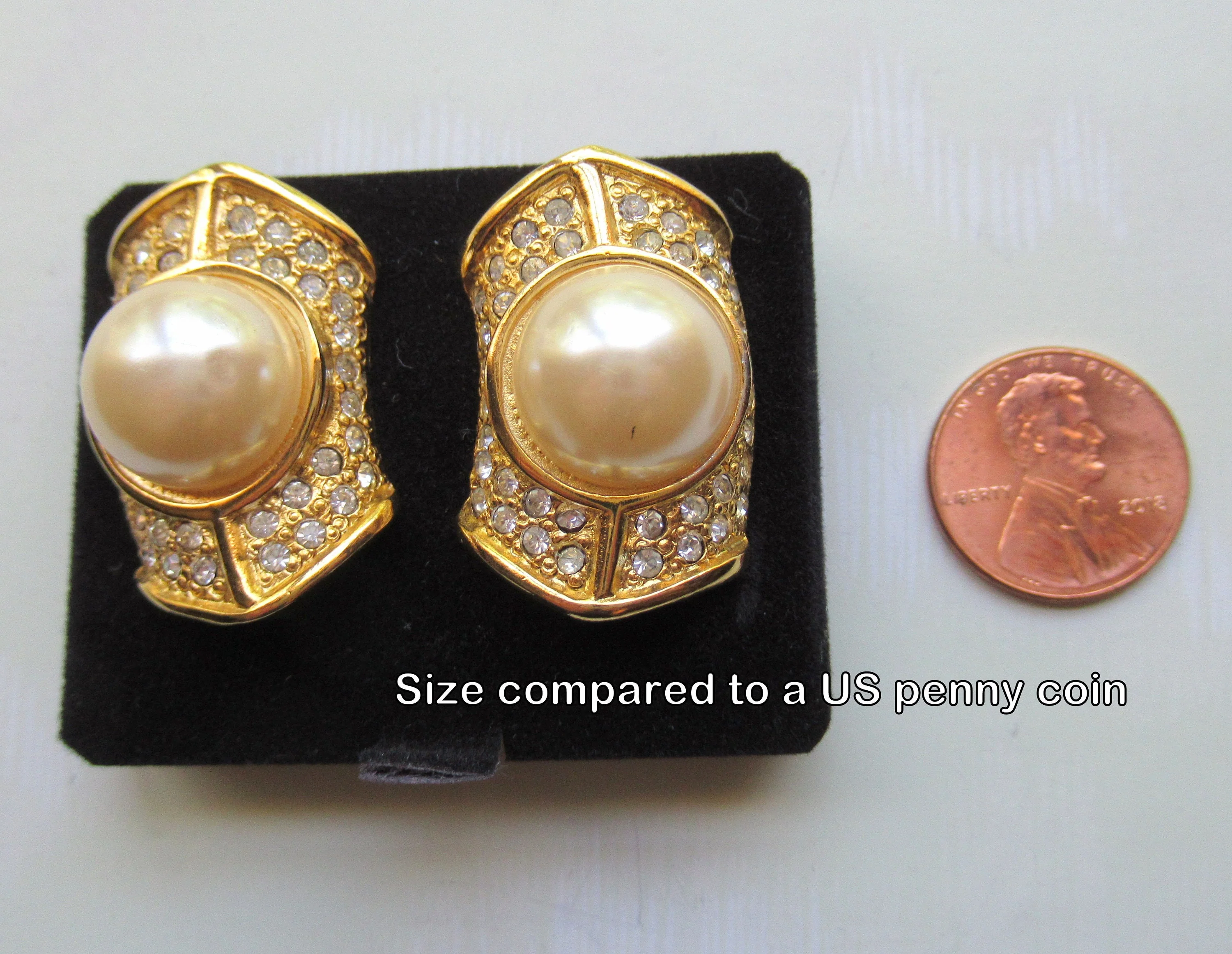 Earrings Clip Back, Pearl/rhinestones, Faux White Pearl and Rhinestones, Comfort Clip, 80s Vtg, Dressy, Unsigned, Just Over 1 Inch Long - Image 6