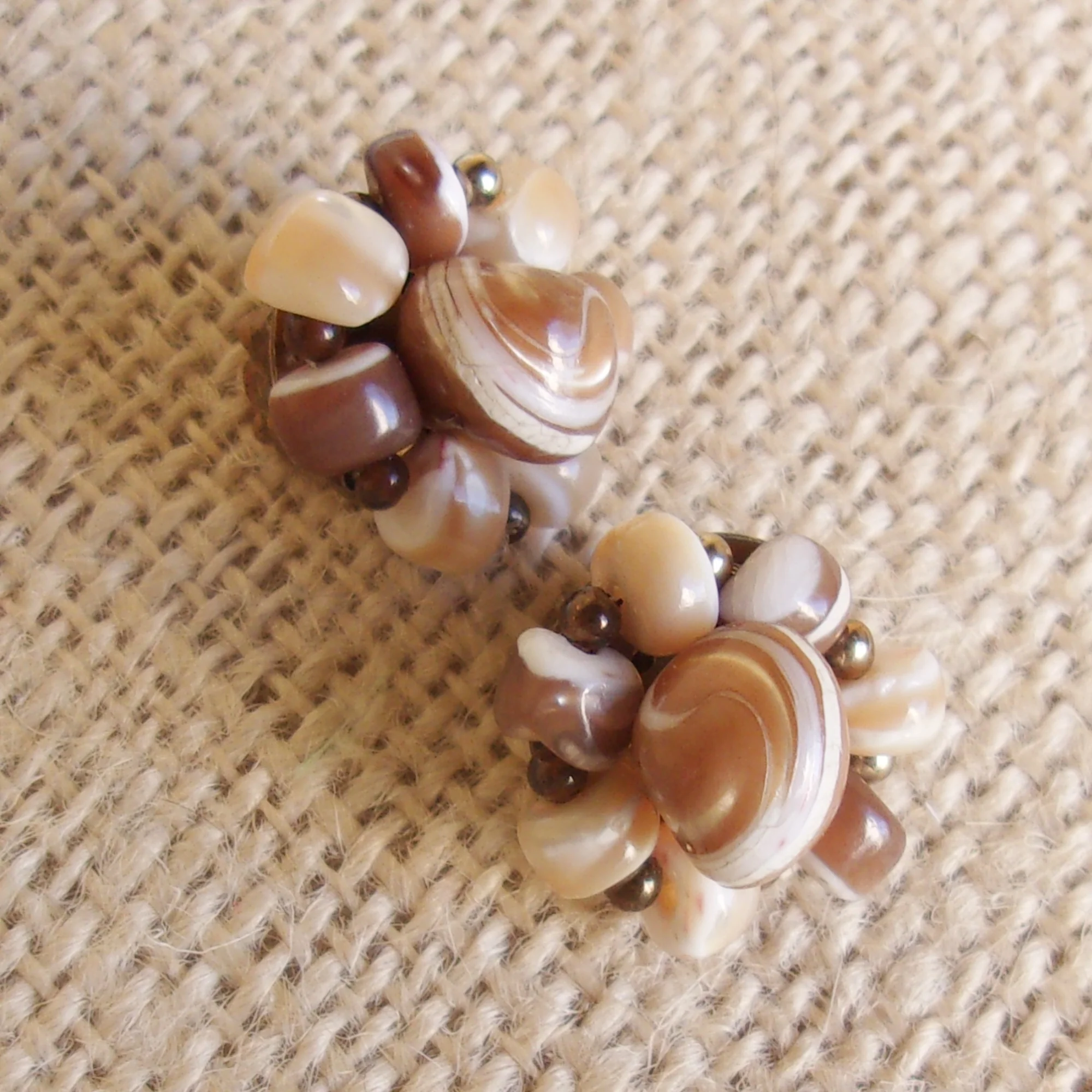 Earrings Cluster Clip On Shell Beads - Image 4