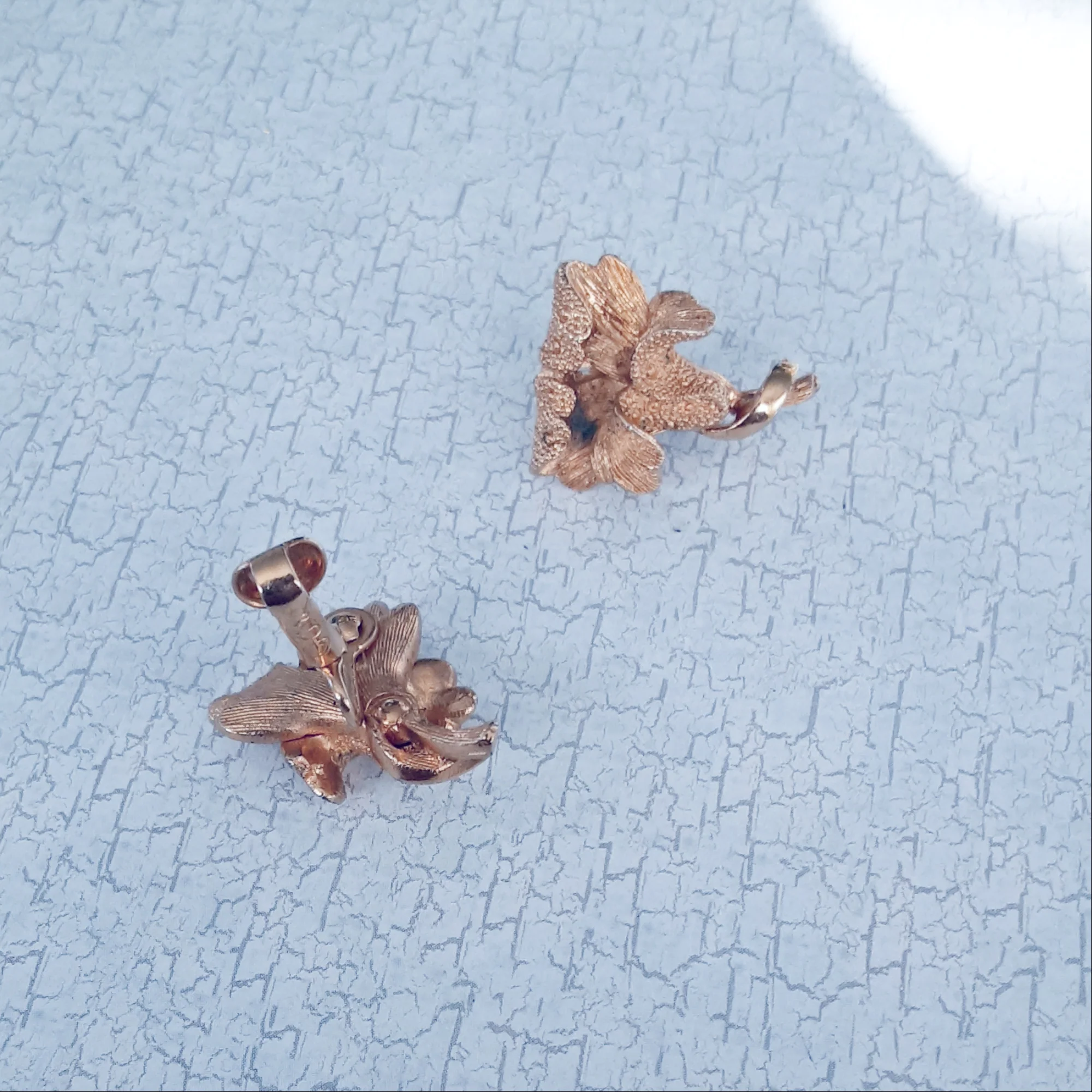 Earrings Jack In The Pulpit Flower Clip On Golden By Coro - Image 4