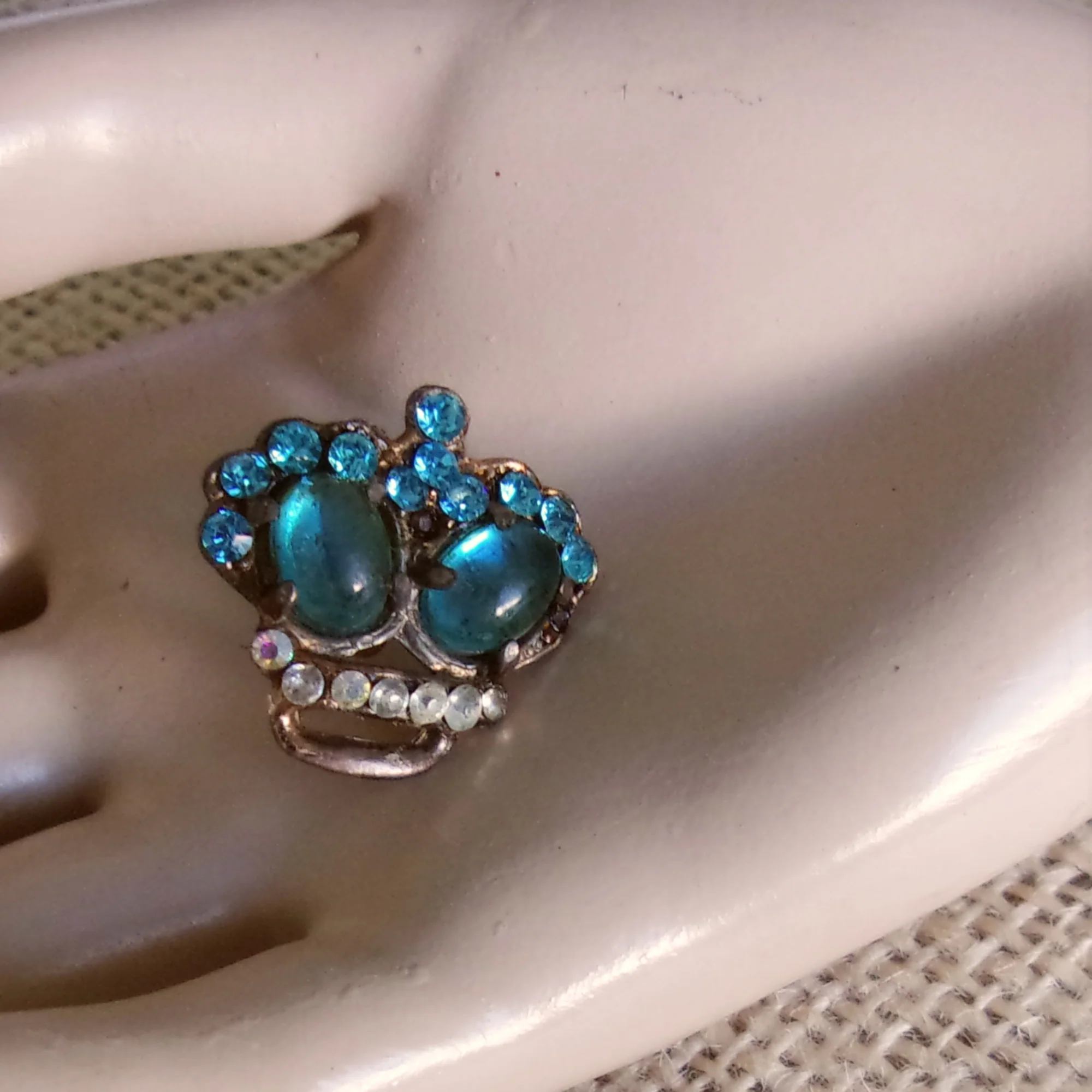 Earrings Screw Back Aqua Bishop Crown - Image 4