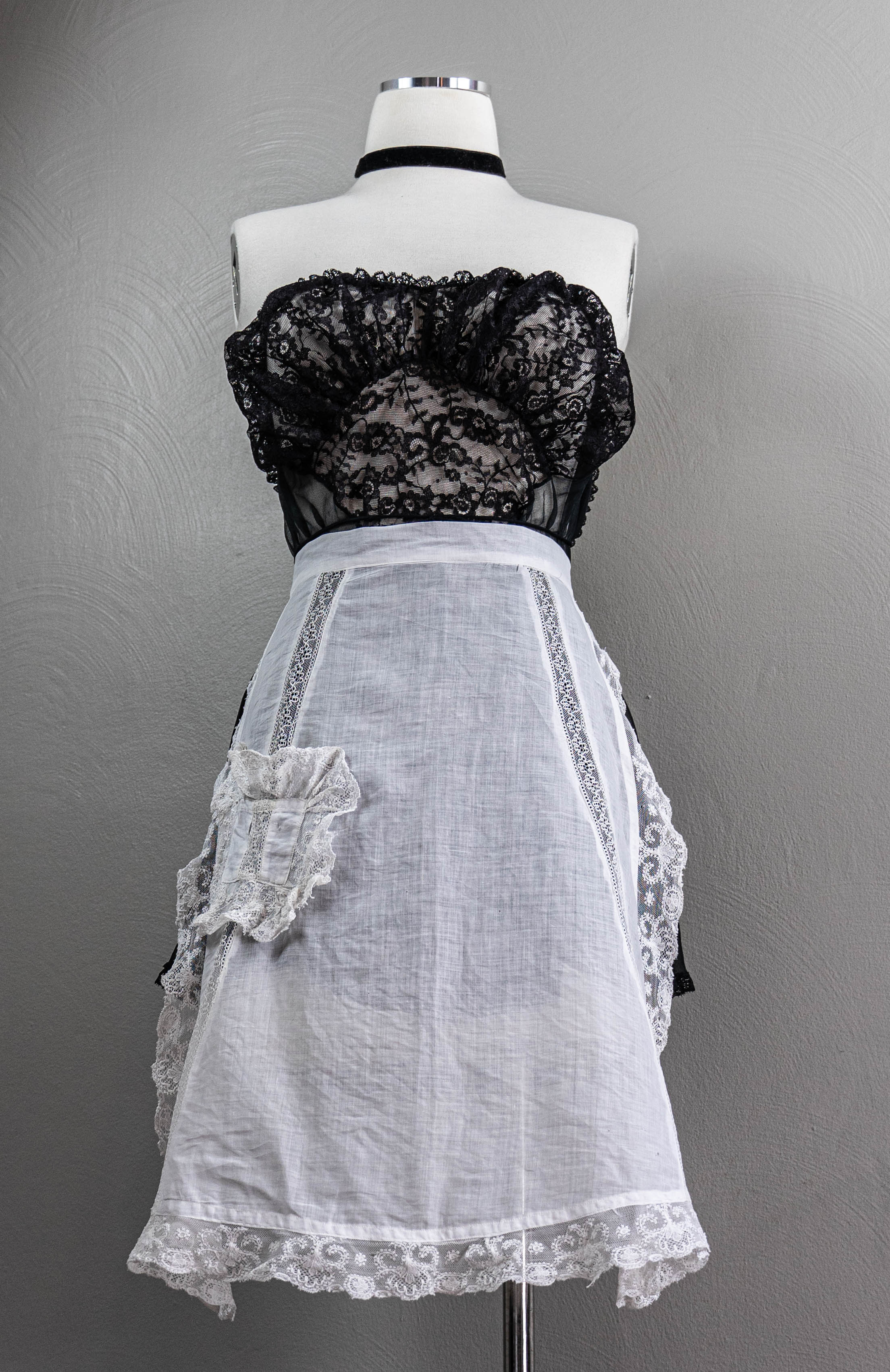 Edwardian Antique White Cotton And Lace Apron Lace Pocket - Image 5