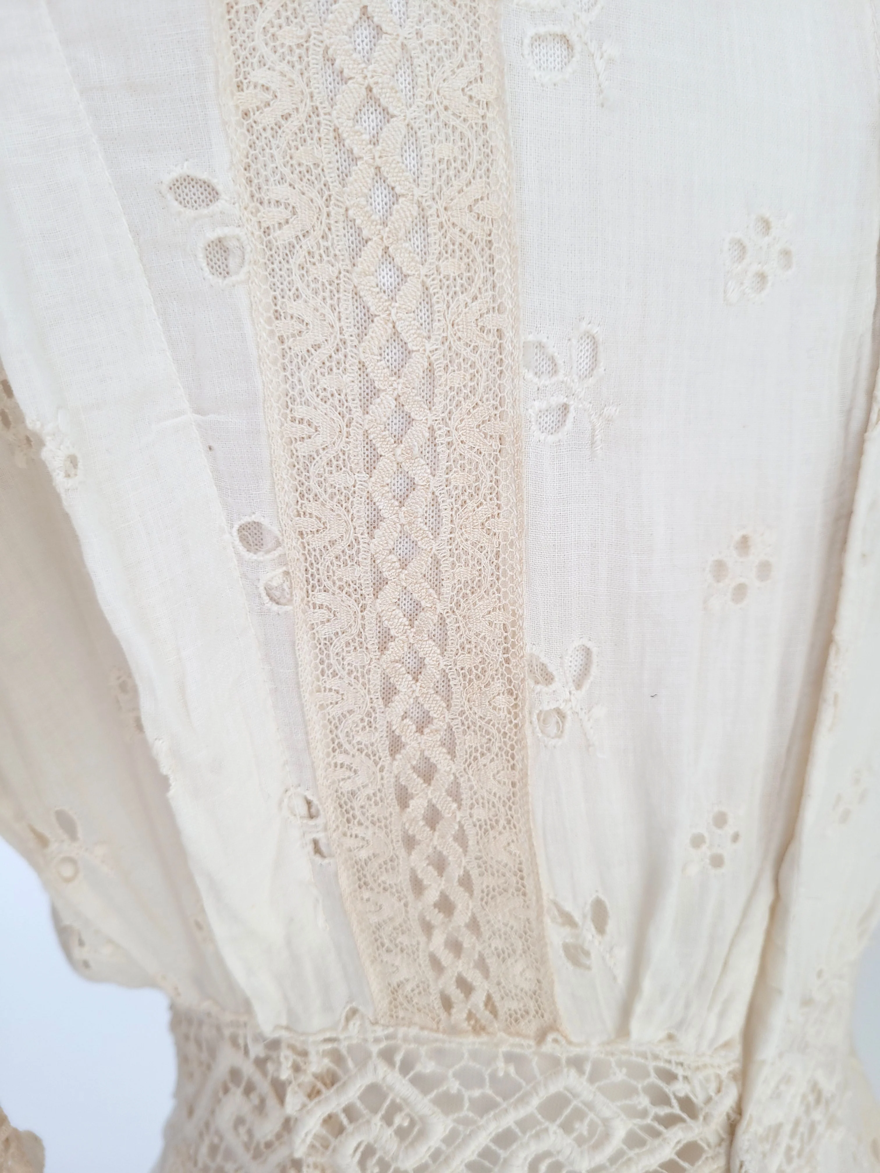 Edwardian Vintage Monobosom Maxi Dress Lace Embroidery - Image 10