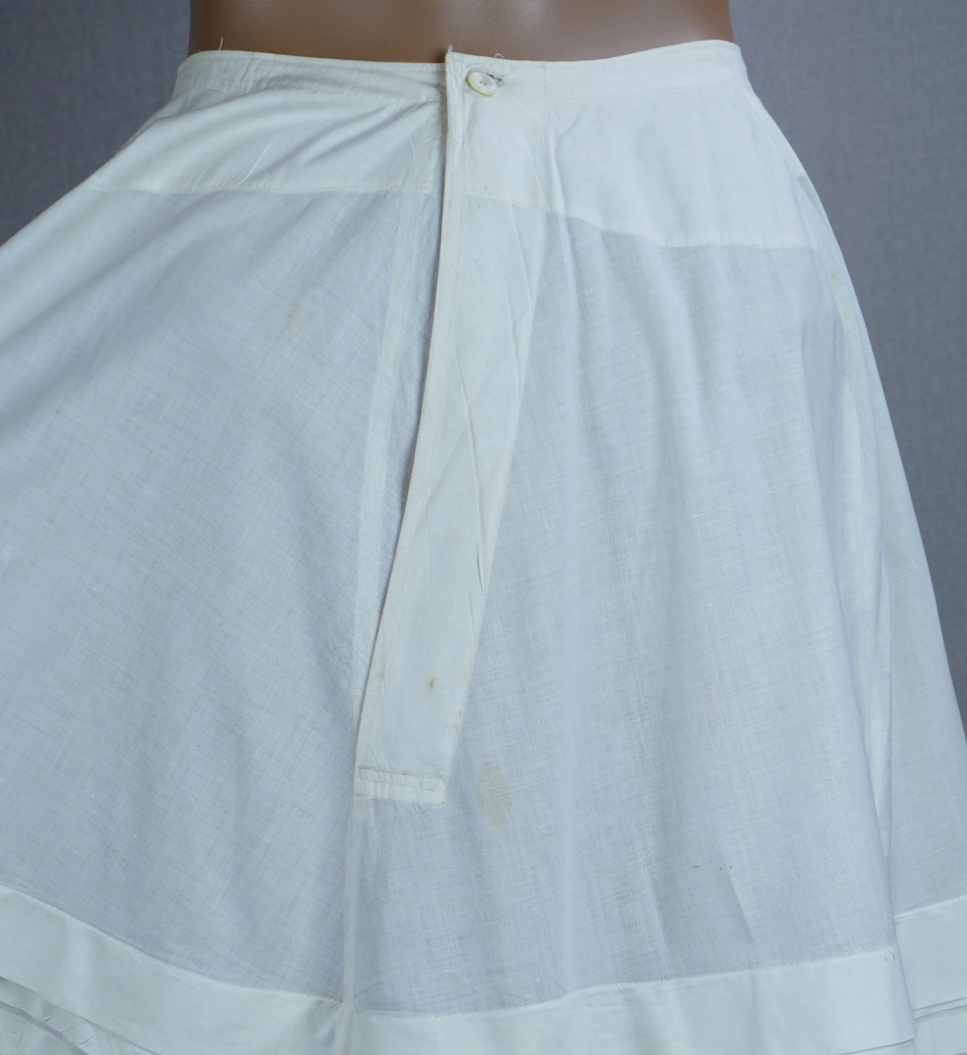 Edwardian White Petticoat With Broderie Anglais Eyelet Trim - Image 5