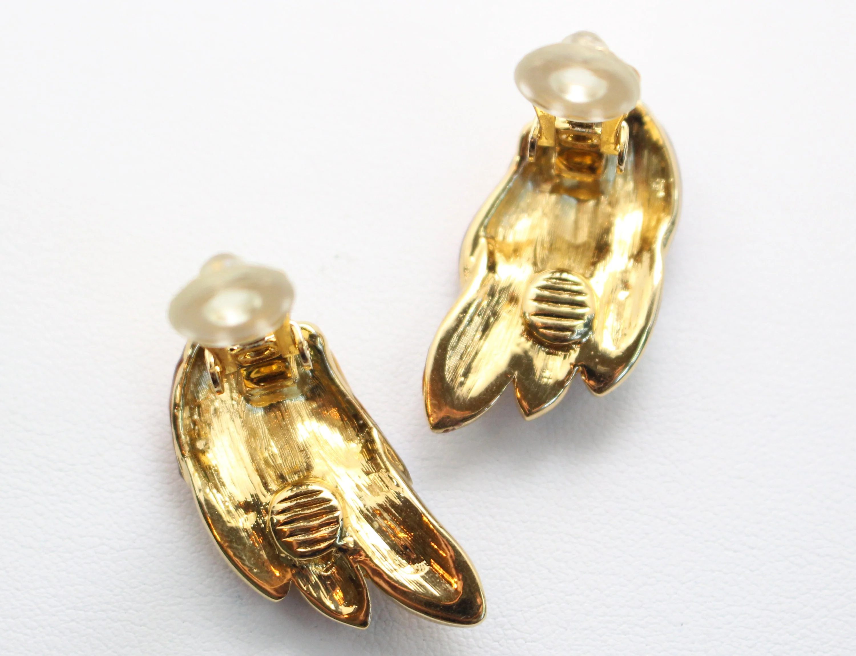 Enameled Feather Clip On - Statement Earrings High End Designer by Judith Leiber - Image 8