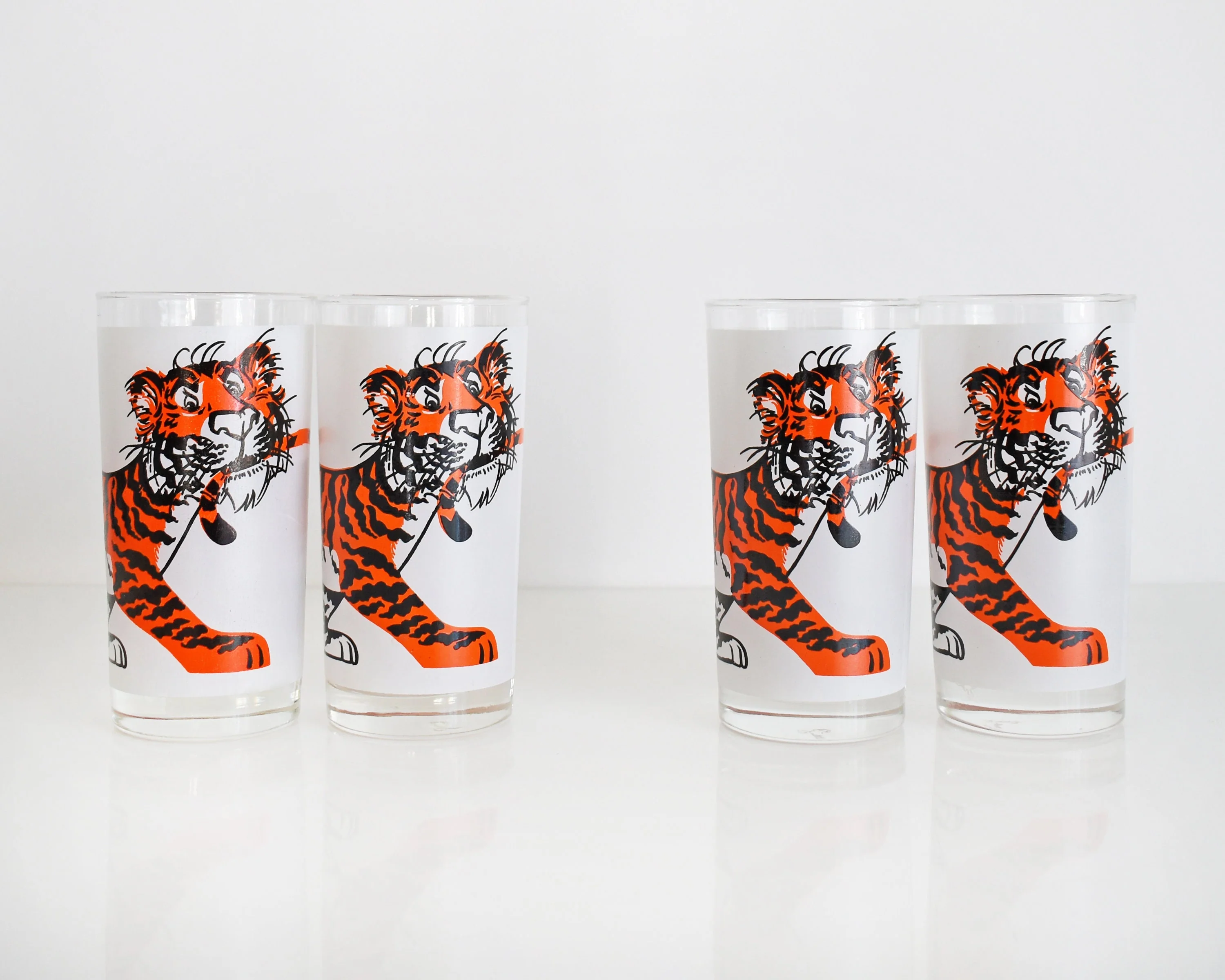 Esso Tiger Glasses Vintage 60s "put a Tiger In Your Tank" Set of Four Tumblers, Mid Century Modern Glasses, Retro Exxon Advertising - Image 2