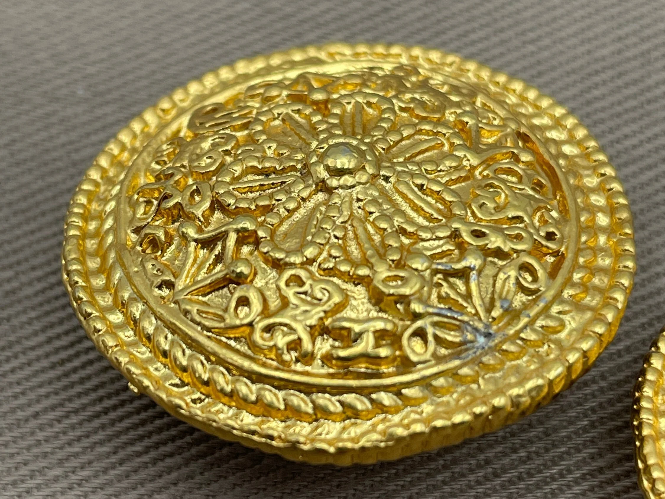 Etruscan Medallion Clip-On Statement Earrings Byzantine Gold Jewelry - Image 5