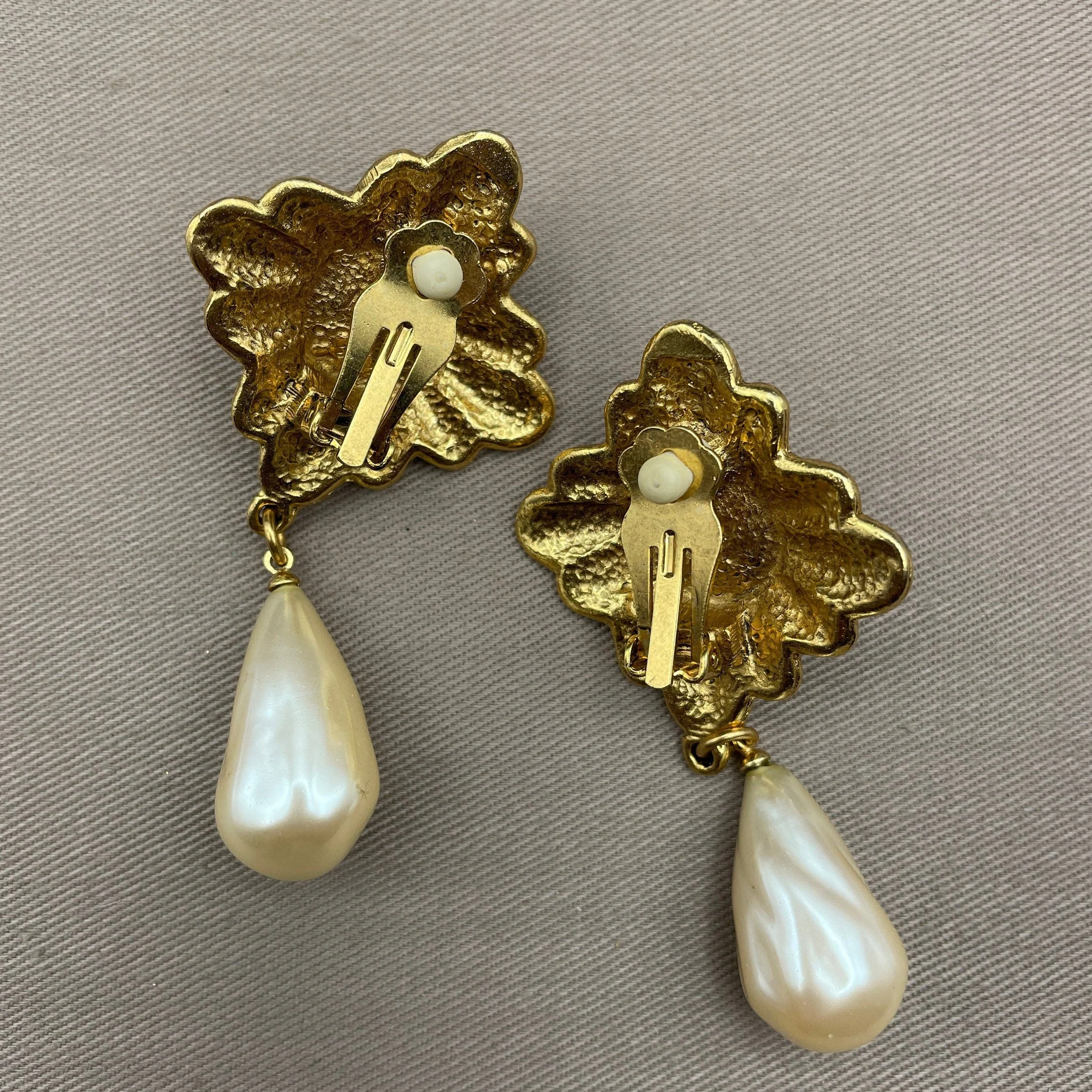 Etruscan Sunburst Pearl Drop Byzantine Clip-On Statement Dangle Earrings - Image 6