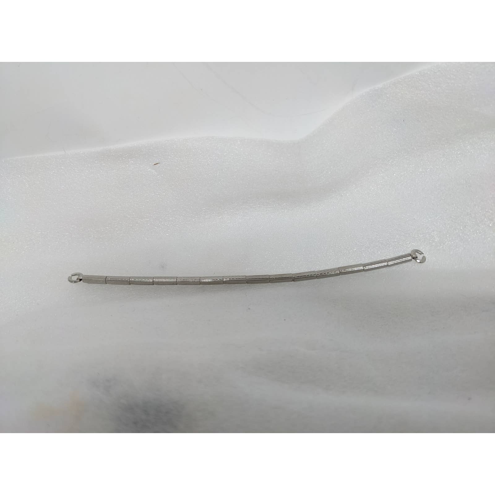 Expansion Bracelet Slim Ultra Twist Vintage Silver Tone Watch Band Vintage Box New - Image 4