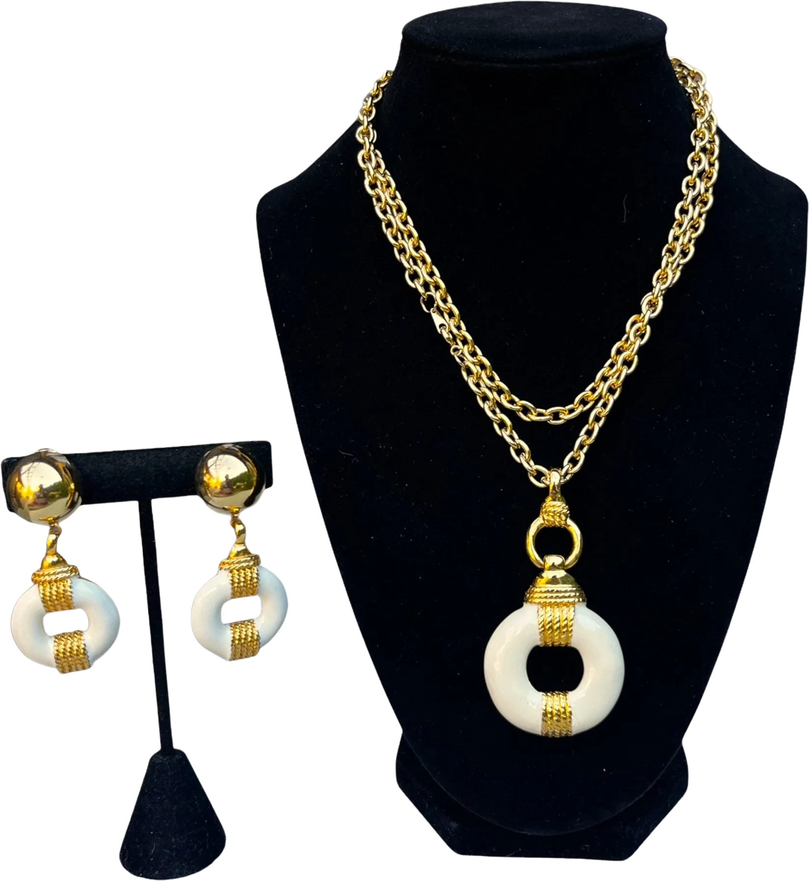 Exquisite Vintage Cream Enamel Set Necklace Earrings 80s 90s Runway Long Pendant Drop Dangle Hoops Quality