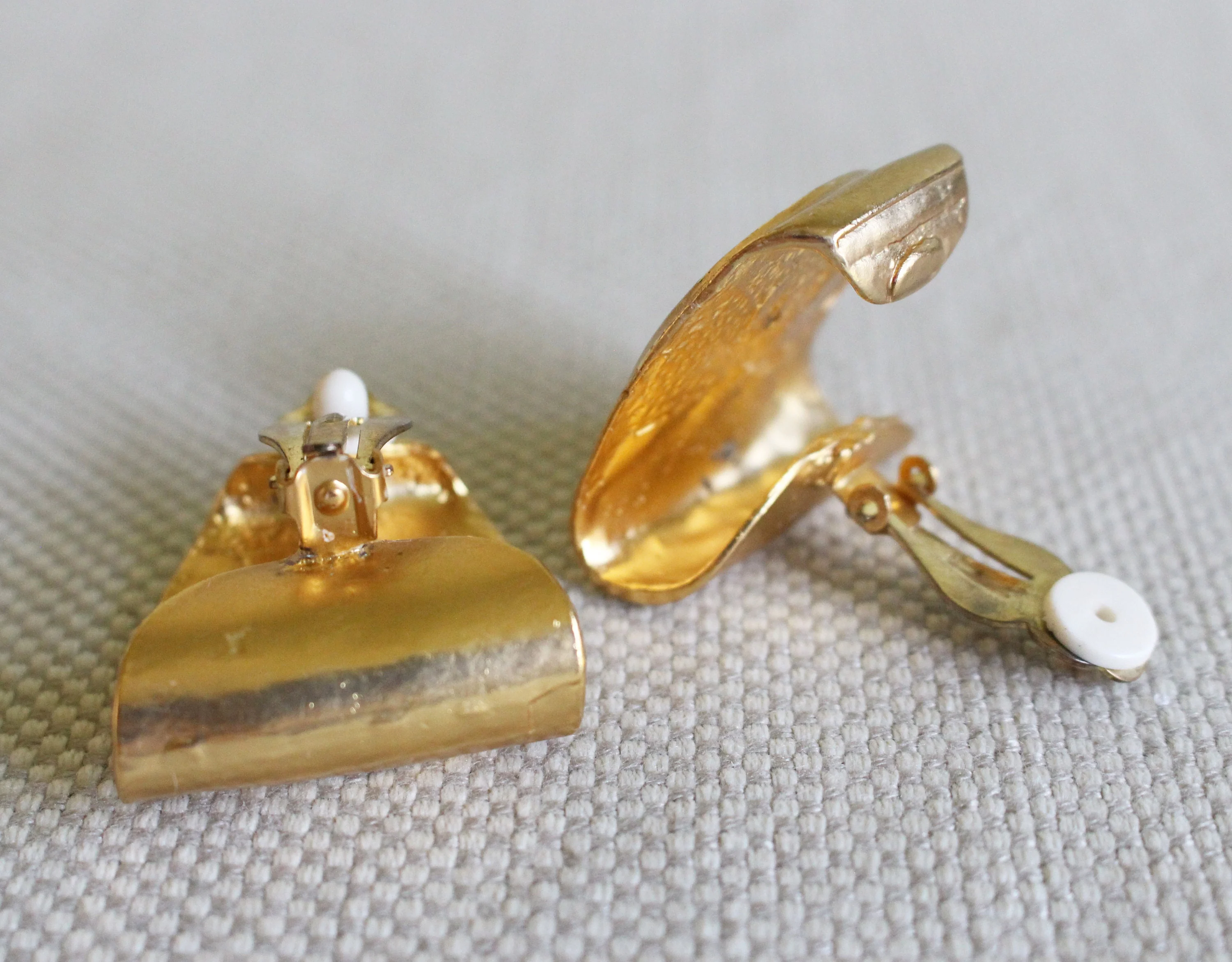 Fabulous Big Cat Statement Earrings - Image 4