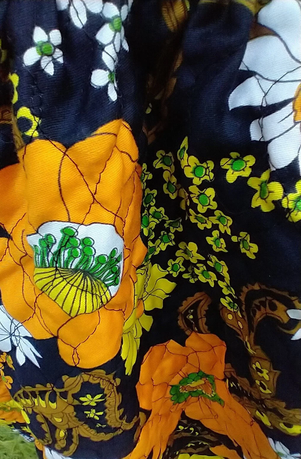 Fall Dress 60s-70s Retro Flower Quilted Maxi Dress Gold Orange Women's Small Thanksgiving Dress by Mary Tyler Moore - Image 4