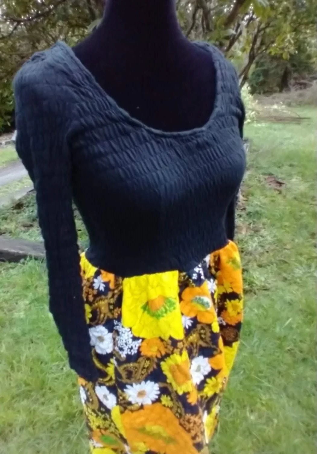 Fall Dress 60s-70s Retro Flower Quilted Maxi Dress Gold Orange Women's Small Thanksgiving Dress by Mary Tyler Moore - Image 8