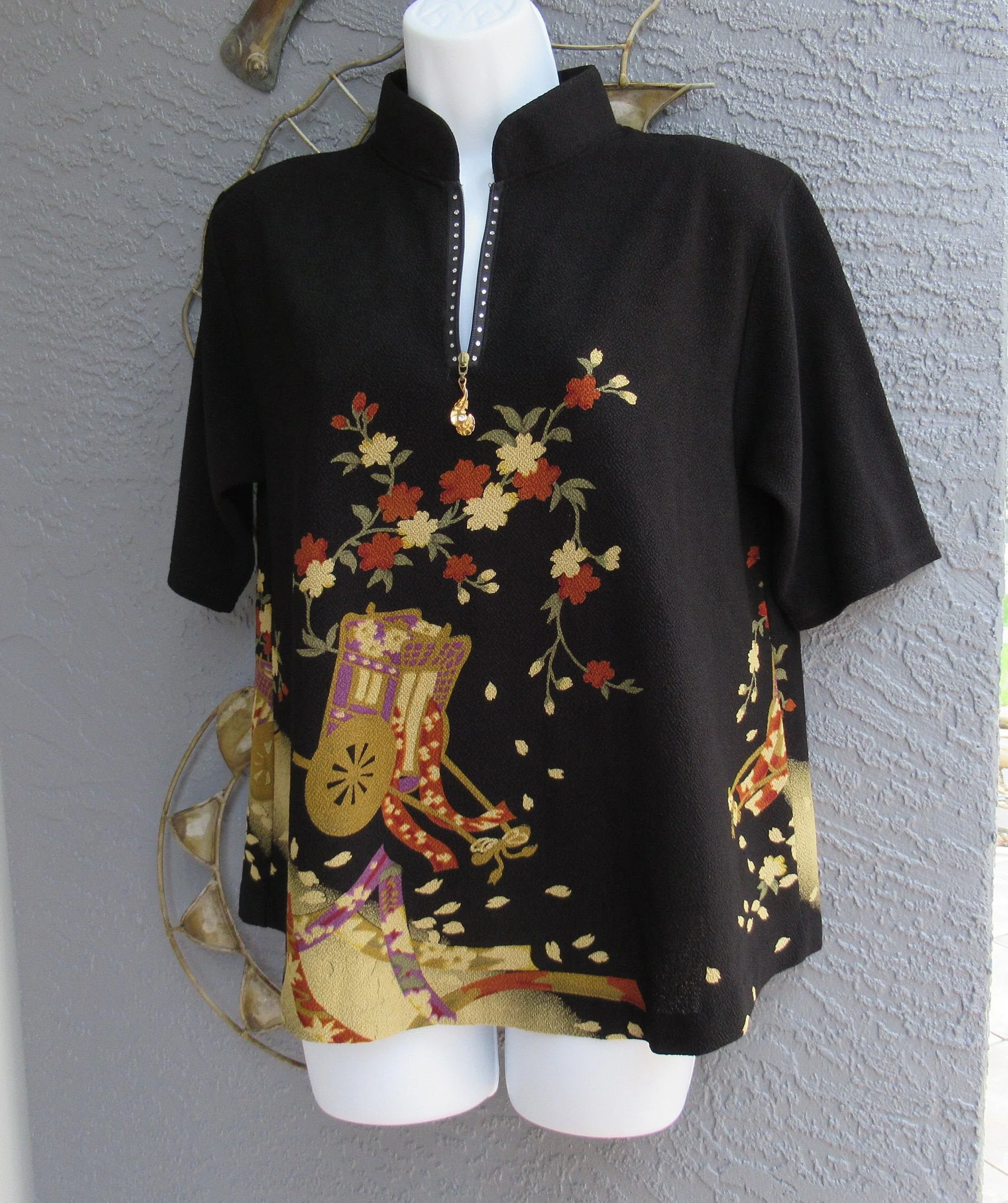 Fashion Top Blouse Tomomi Ladies Medium Rickshaw Design Black Background Rhinestone Accent On Zipper Short Sleeve by Tomomi - Image 2