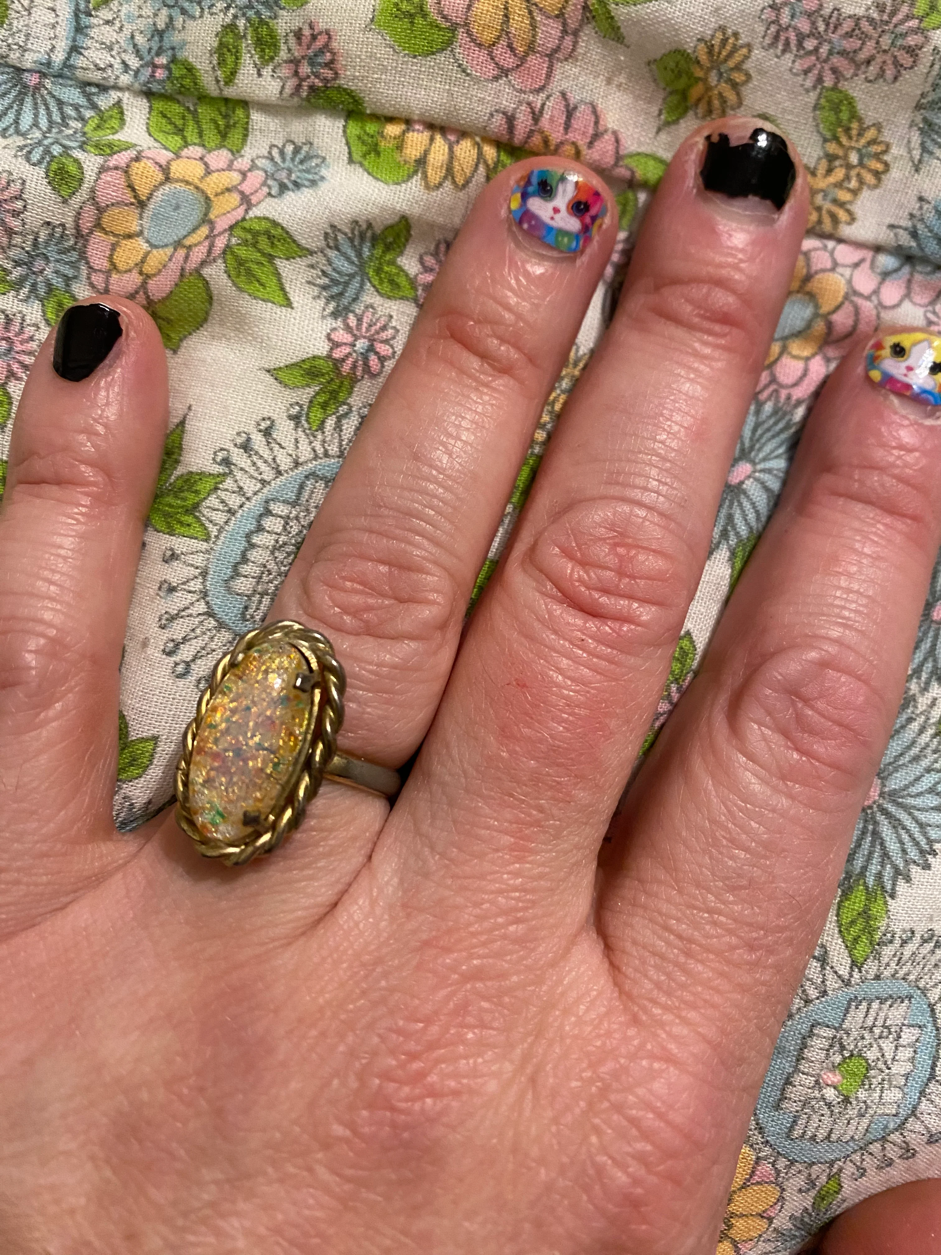 Faux Gold Opal Stone Set Costume Jewelry Ring - Image 4