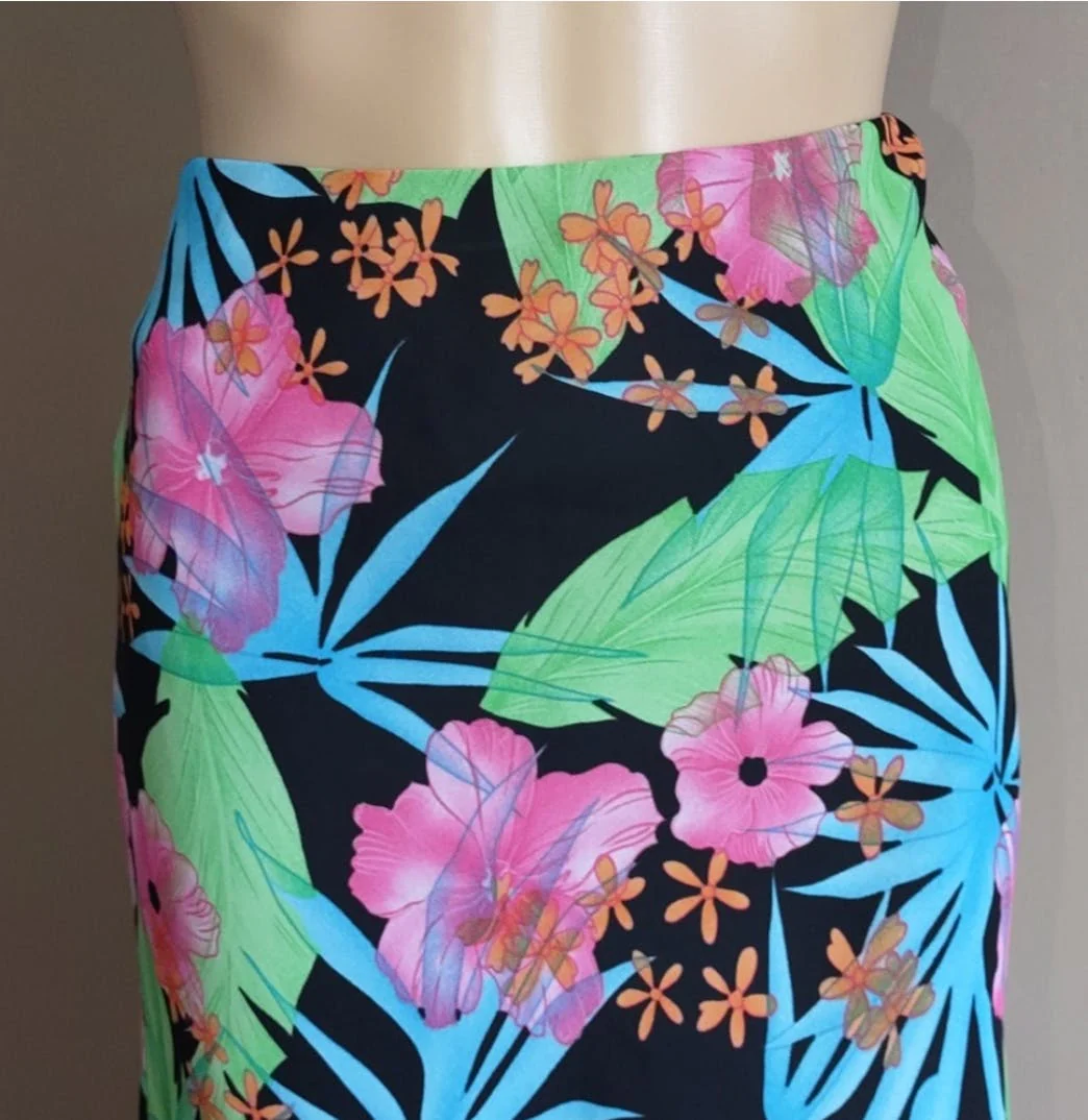 90's Bright Floral Asymmetrical Skirt by Versailles - Image 3