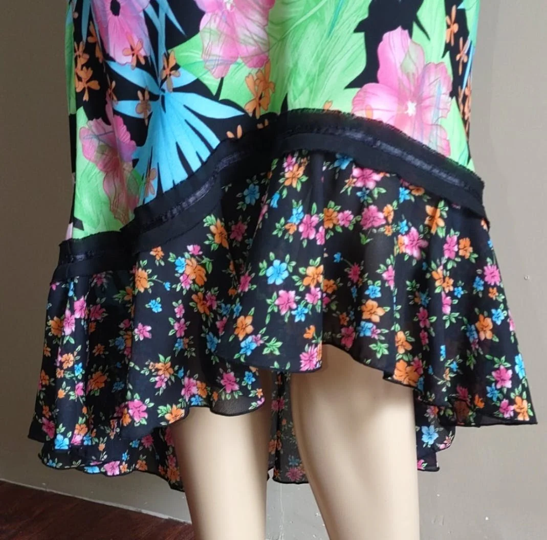 90's Bright Floral Asymmetrical Skirt by Versailles - Image 4