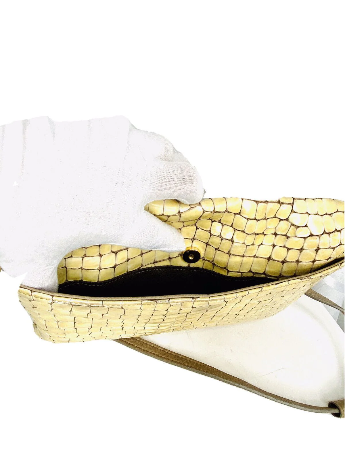 Fold-Over Clutch Women's Snake Textured Leather Cream Purse Euc! by Gigi New York - Image 6