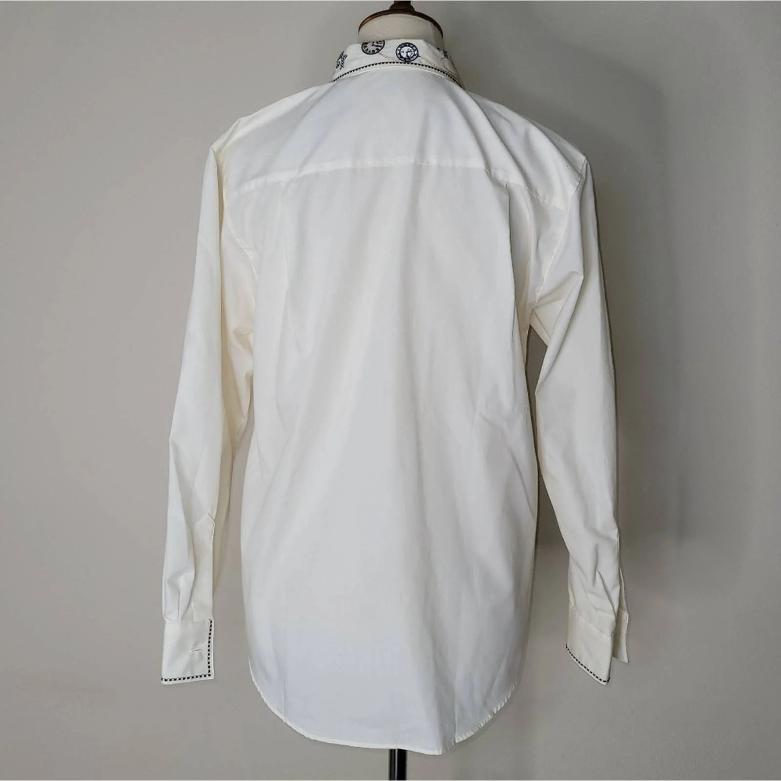 Foxcroft Vintage Pale Yellow Button Down Long Sleeved Shirt with Embroidered Collar by Foxcroft - Image 2