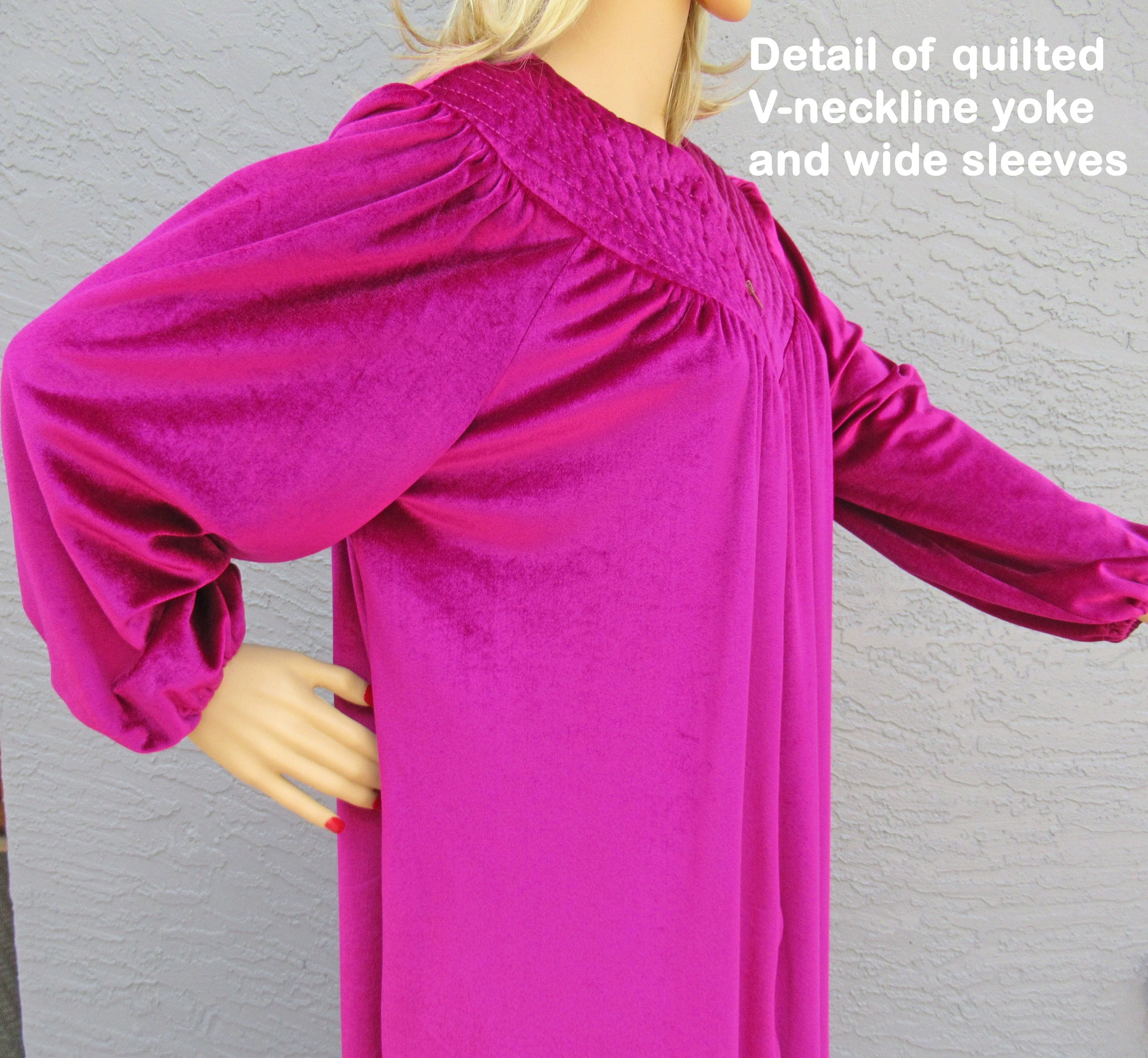Full Length Robe It's a Charm Zip Front Burgundy Pink Warm Cuddly Arnel and Nylon Mix Fabric Quilted Yoke Vintage - Image 8