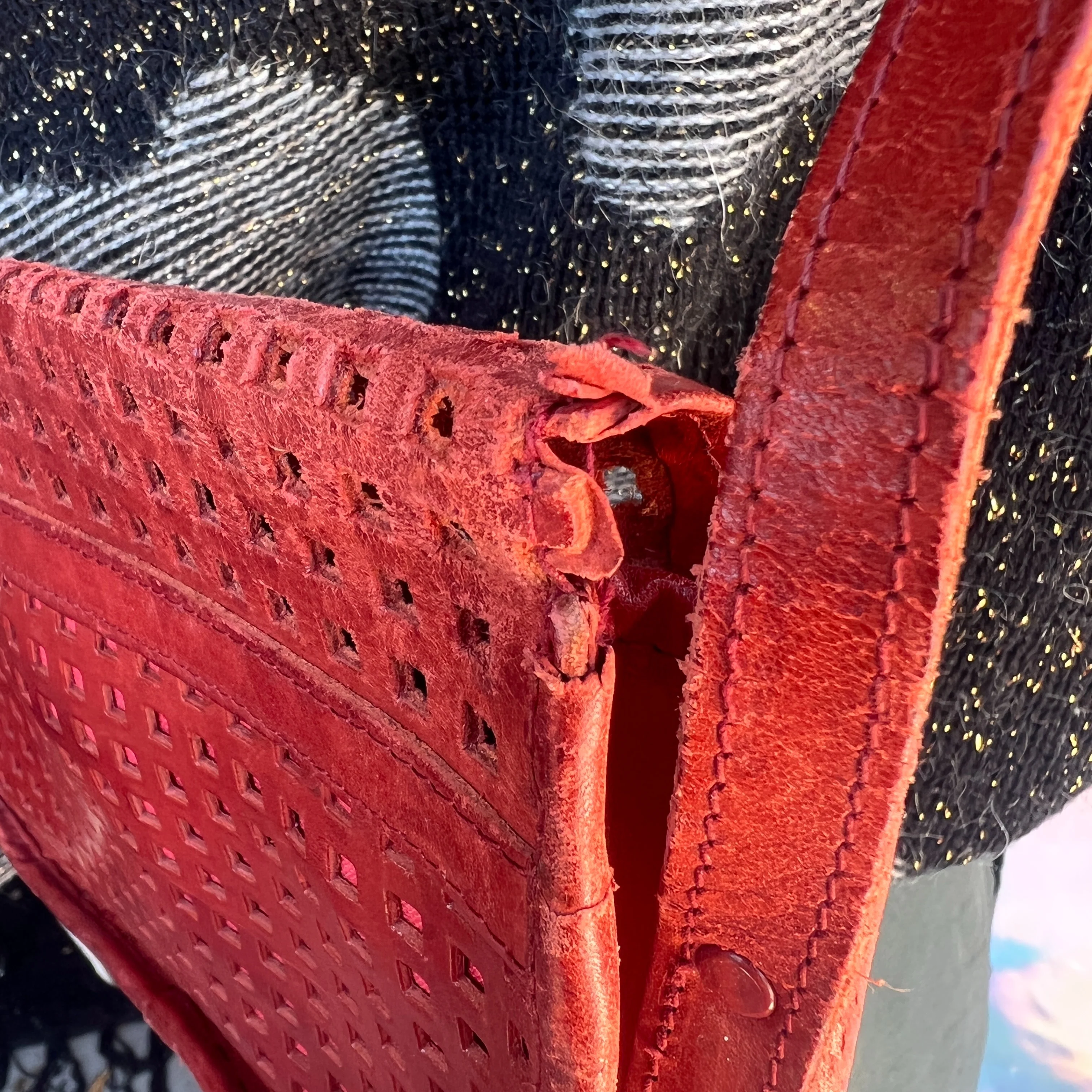 Genuine Leather Square Cutout Purse - Image 10