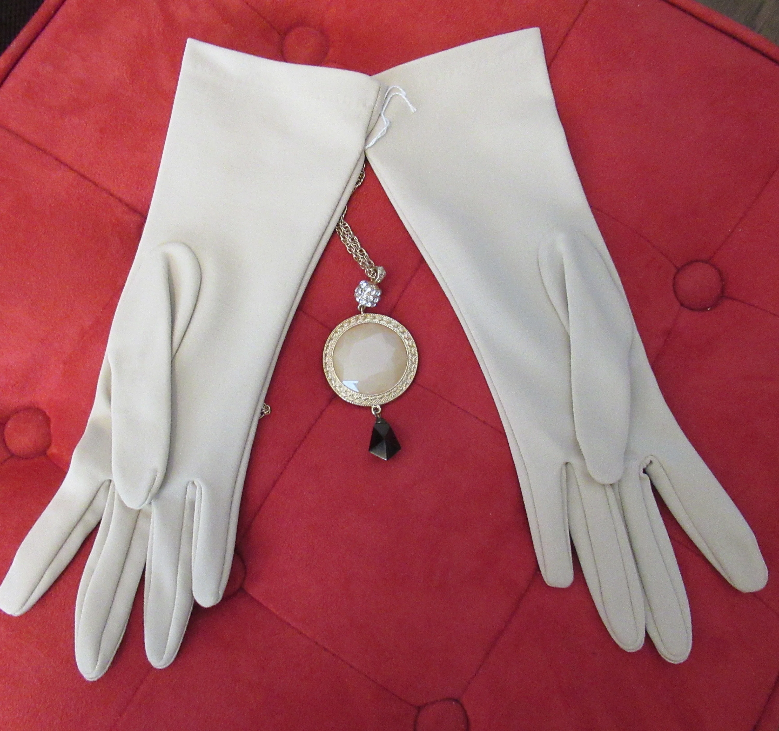 Gloves by Superb 50s Long Beige Nylon Wpl 186 Van Raalte Still Tied Together Mint Vintage Condition by Superb - Image 8