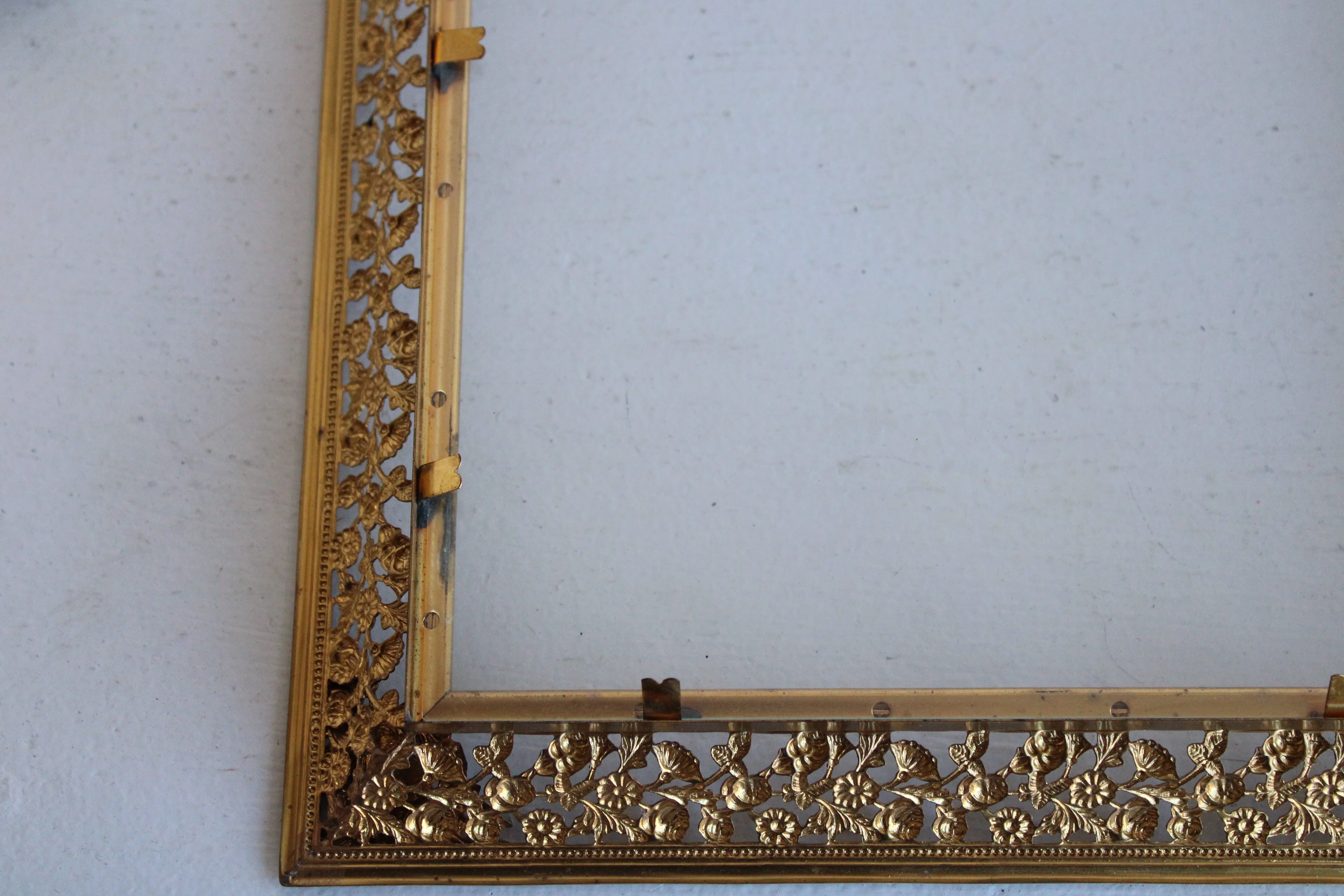 Gold Filigree Picture Frame - Image 8