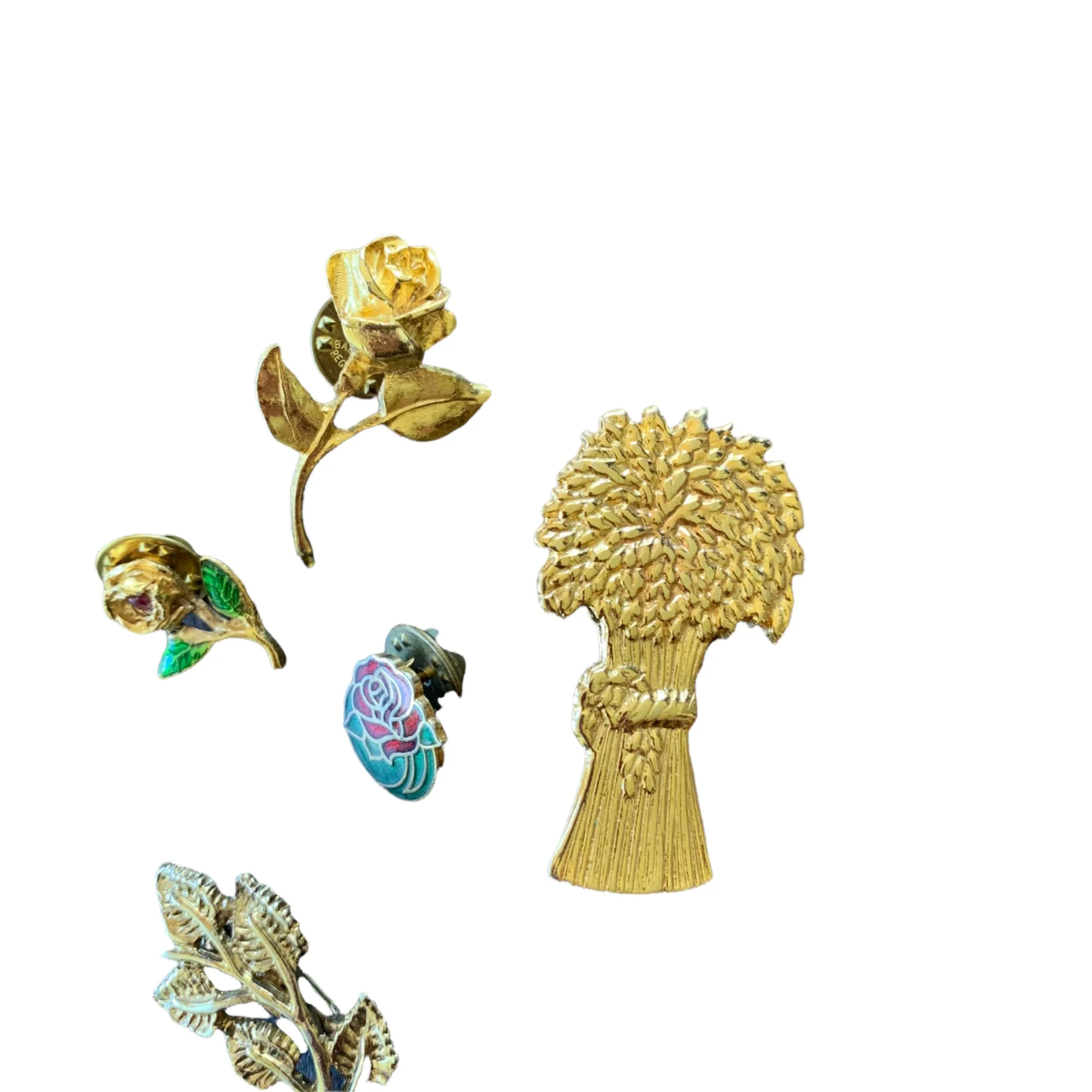 Gold Toned Floral Brooch Lapel Pin Lot - Image 7