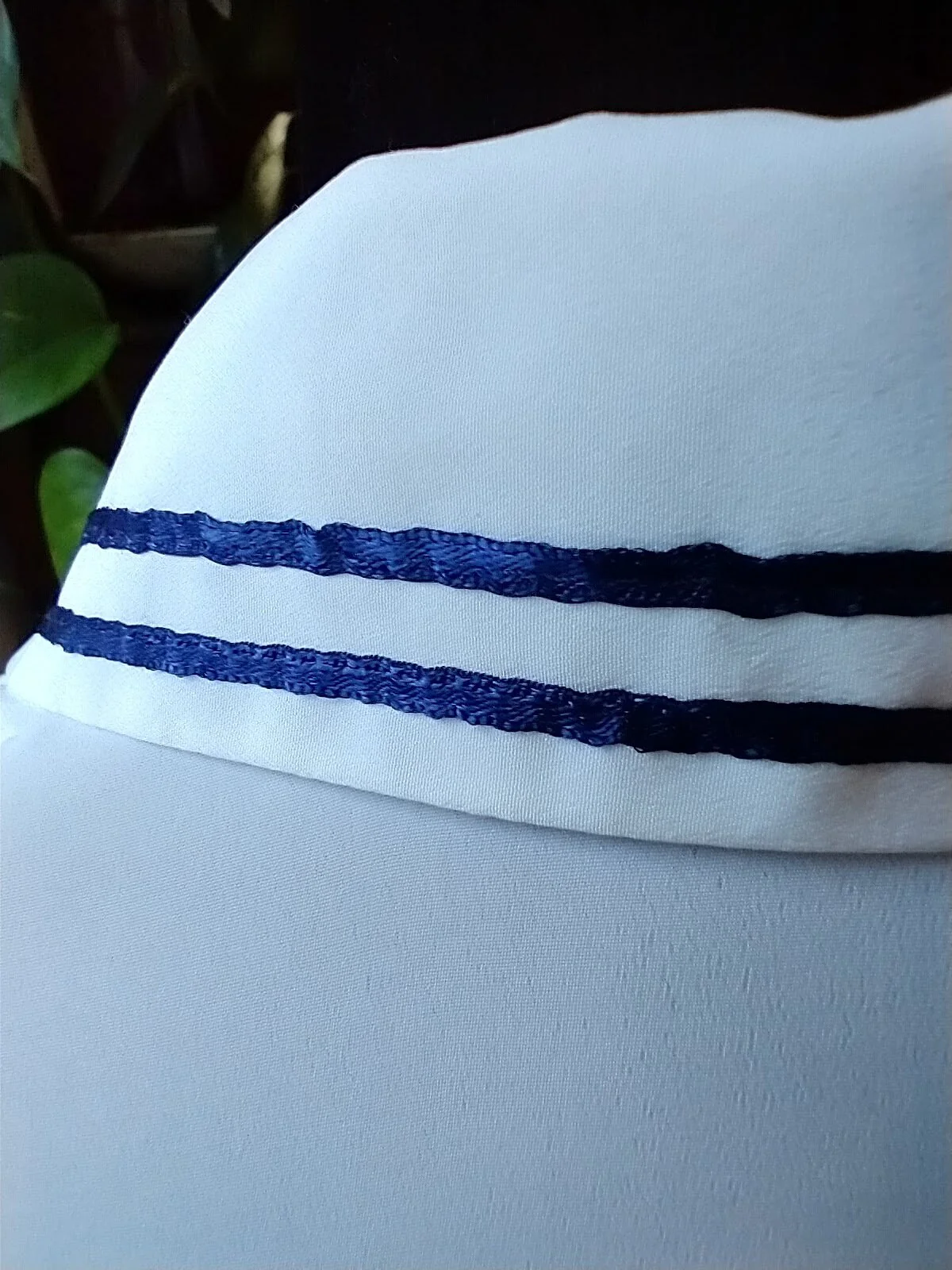 Gorgeous 80s White Blouse Navy Blue Trim Women's Small To Medium Romantic Made In Usa by Eva Lurel - Image 6