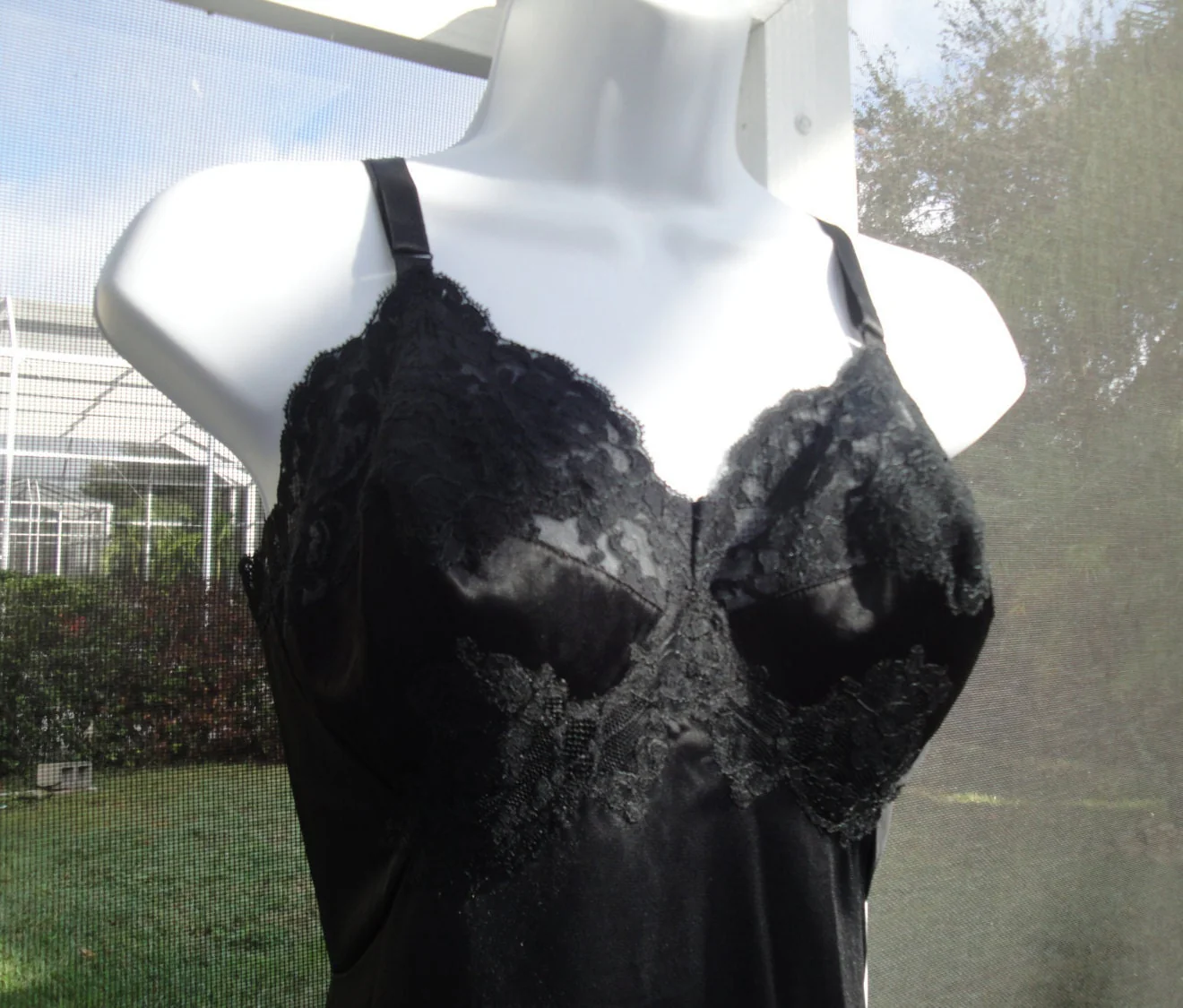 Gossard Artemis Slip Short Black Nylon Sexy Lace Accented Bodice and Hem Adjustable Straps Flattering Fit Vintage by Gossard Artemis - Image 3