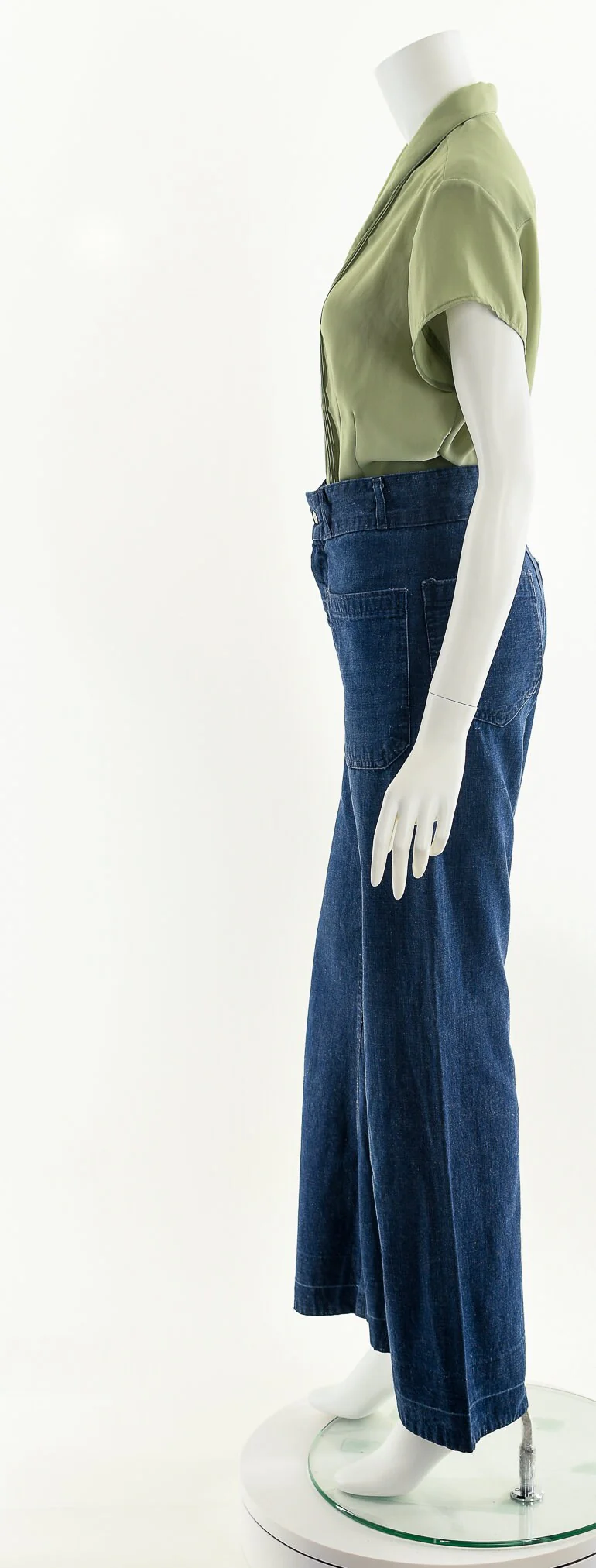 Green Pleated Blouse Bowler T-Shirt - Image 10