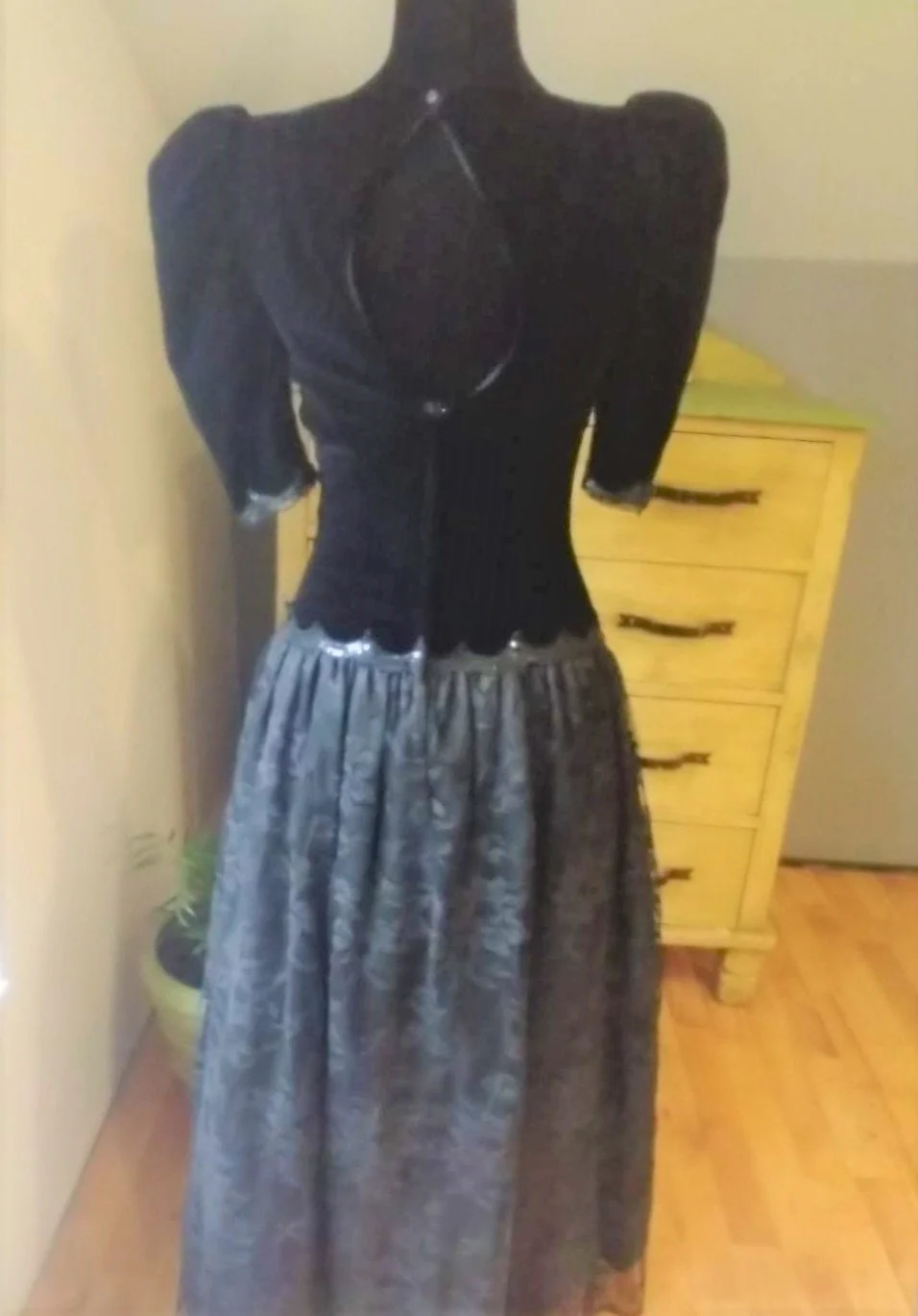 Gunne Sax 80s/90s Black Formal Dress Petticoat Sweetheart Neck Teardrop Back Prom Wedding Women's Small by Scott Mcclintock - Image 9