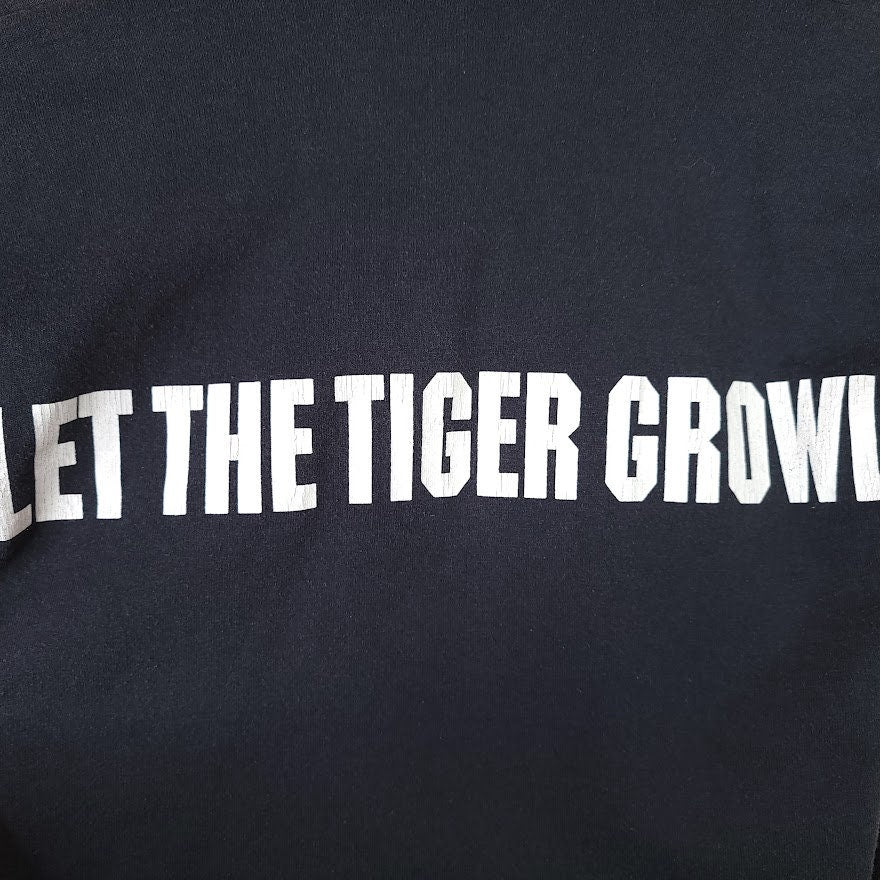 Gymagic Gymnastics Training Center T-Shirt Vintage 80s 90s Tiger Growl Made In Usa Mens Size Small - Image 4