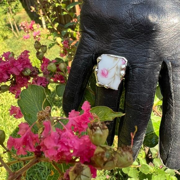 Handcrafted Broken China Ring with Soft Solder Silver and An Antique Pink Rose Cup - Image 2