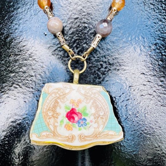 Handmade Broken China Pendant with Pink Quartz Green and Amber Agate Stones - Image 6