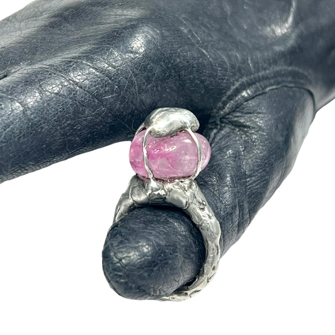 00s Handmade Pink Sapphire Gemstone Hand Crafted Ring with Heart-Shaped Soft Solder By Handcrafted - Image 5