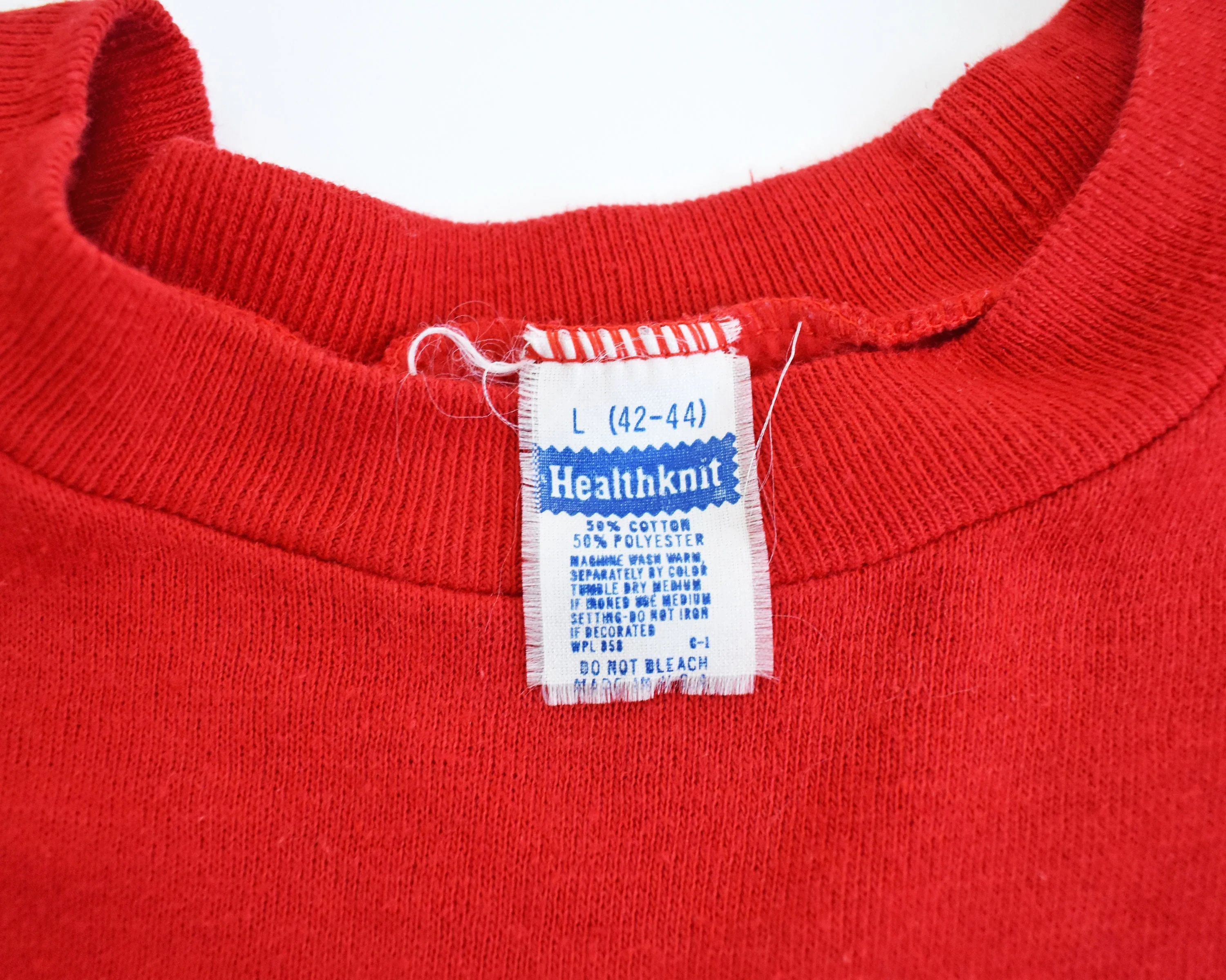 Happy Valentine Sweatshirt Vintage Valentine's Day Sweatshirt, Red and White Flocked Letters Raglan Crewneck 70s/80spullover, Medium Large by Healthknit - Image 7