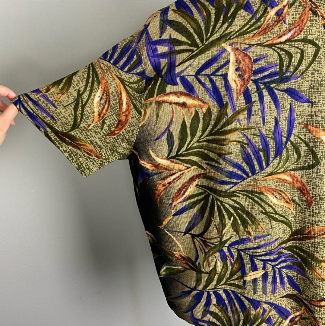 Hawaiian Tropical Leaves Button Front Shirt by Hilo Hattie - Image 6