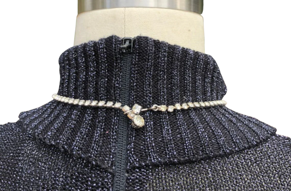 Hollywood Glam 60s Rhinestone Necklace - Image 2