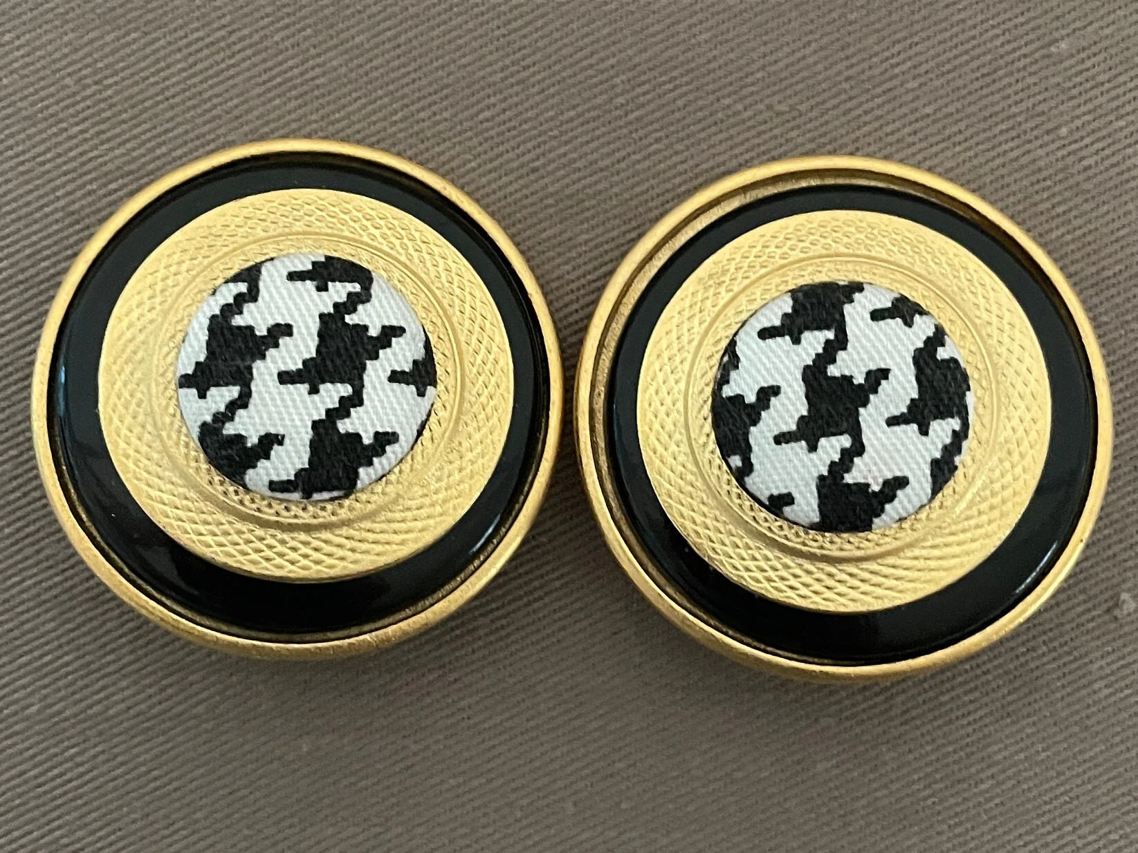 Huge Matte Gold Clip On Statement Earrings Houndstooth Fabric Centers - Image 2