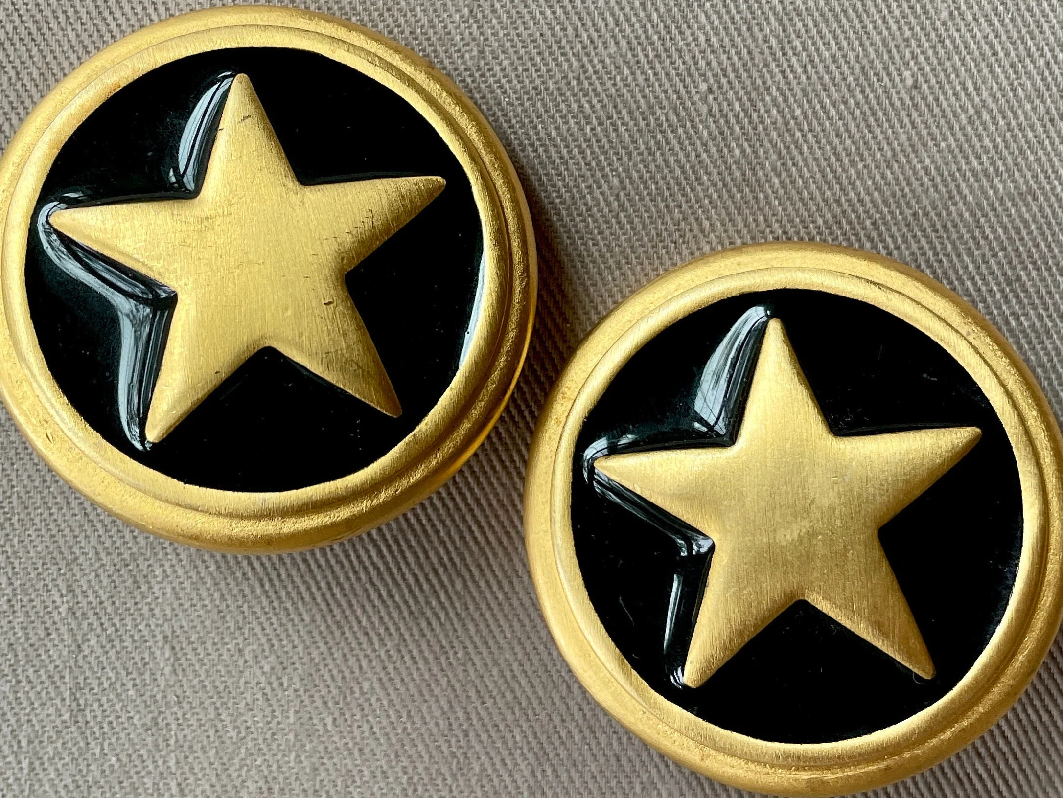 Huge Star Clip On Statement Earrings 1 5/8" Diameter Black Enamel Matte Gold Stars Celestial Motif - Image 2