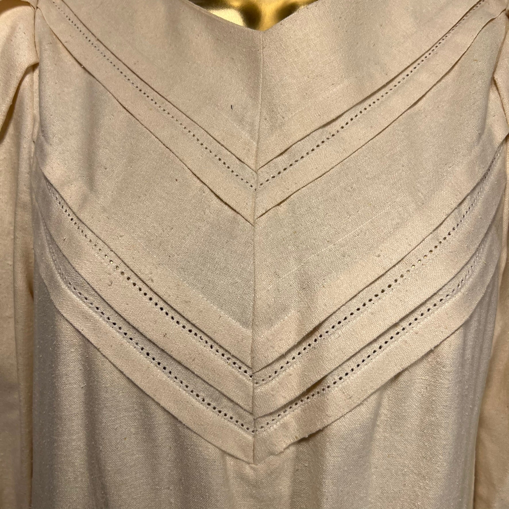 Ivory Silk Noil V Pattern Belted, W Puff Sleeve By Joanie Char Silk - Image 7