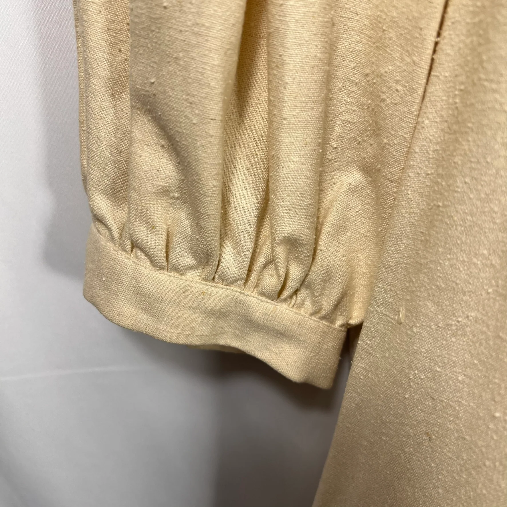 Ivory Silk Noil V Pattern Belted, W Puff Sleeve By Joanie Char Silk - Image 9