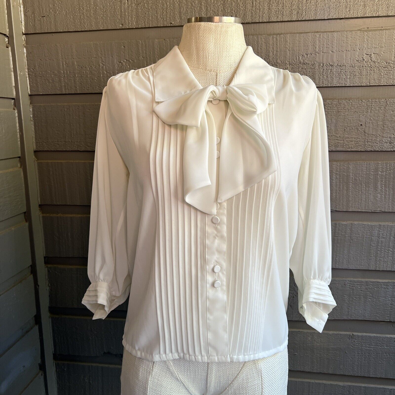 Josephine Vintage 70s White Sheer Pleated Pussy Bow Button Shirt Blouse Size 10 by Josephine - Image 3