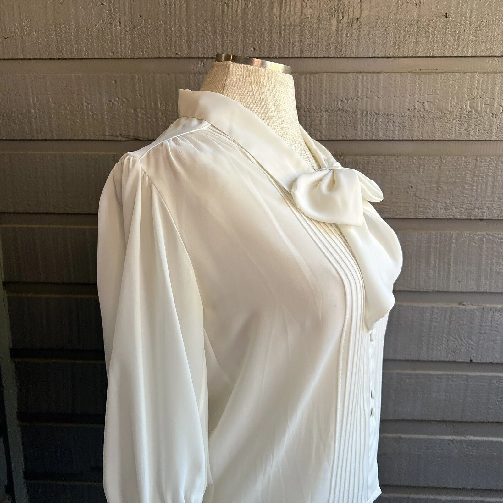 Josephine Vintage 70s White Sheer Pleated Pussy Bow Button Shirt Blouse Size 10 by Josephine - Image 7