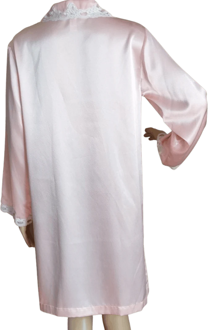 Lacey Button Front Pink Nightgown by Oscar De La Renta - Image 2